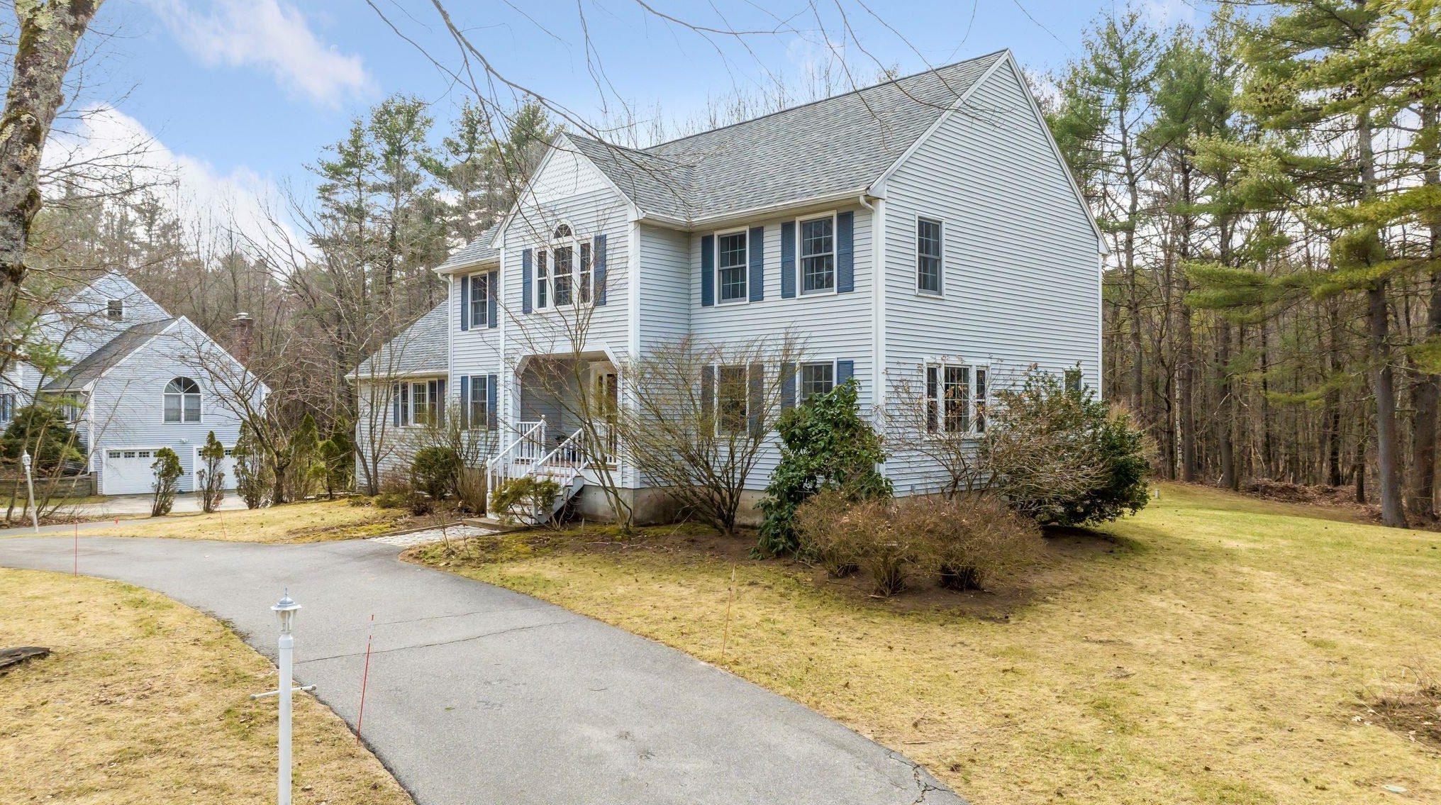 7 Red Fox Rd, Windham, NH 03087