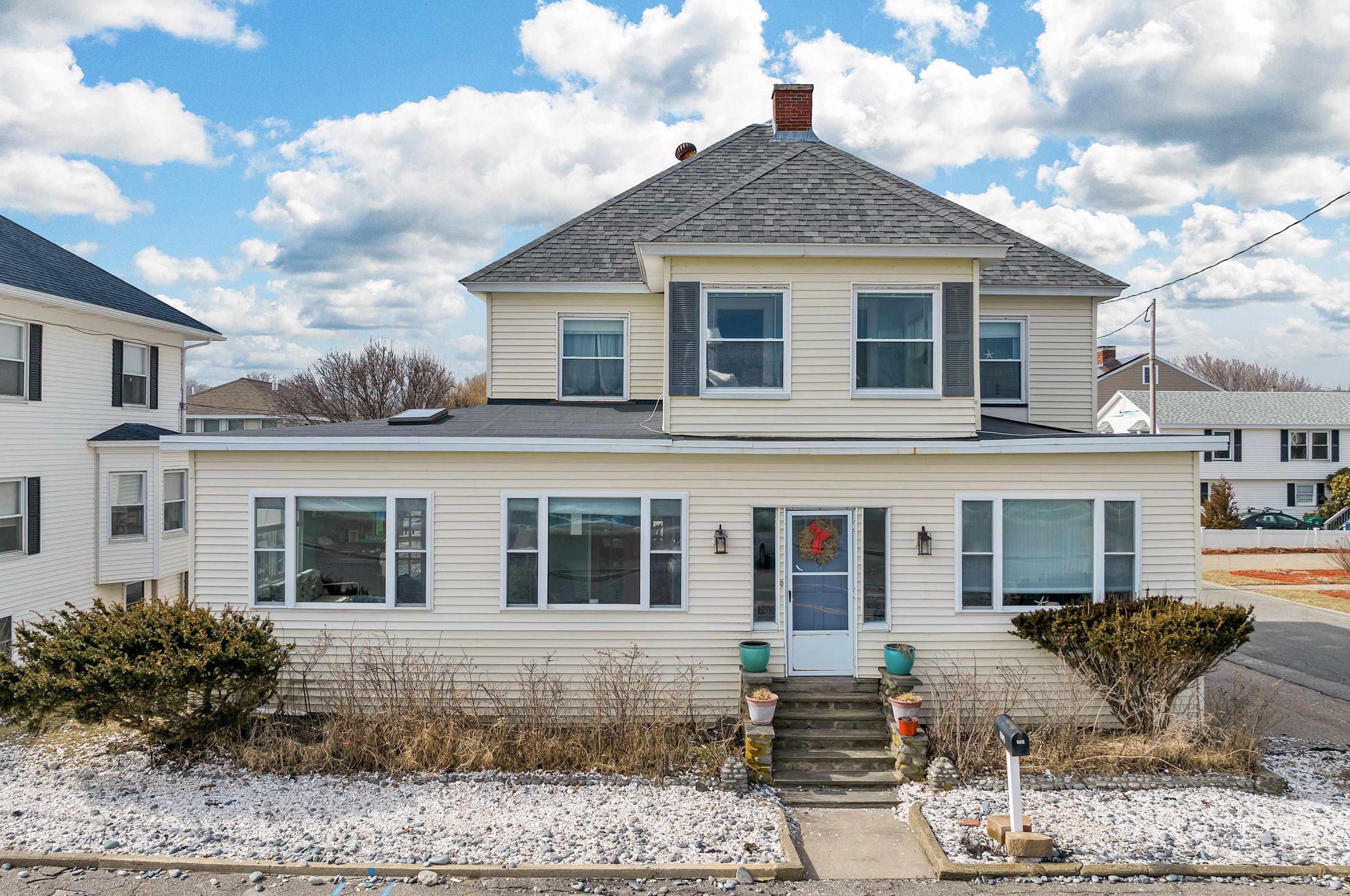 809 Ocean Blvd, Hampton NH  03842-3016 exterior