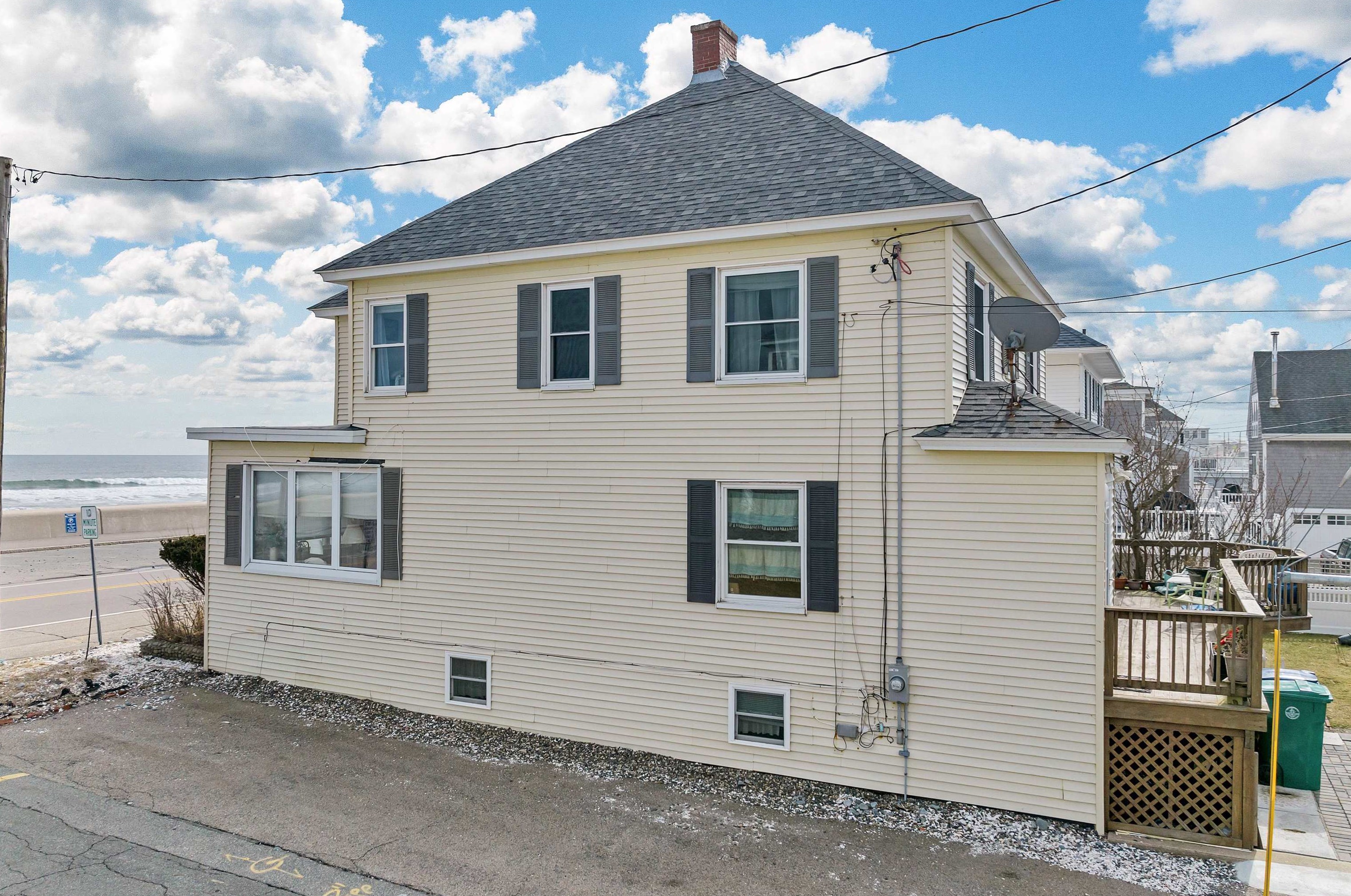 809 Ocean Blvd, Hampton NH  03842-3016 exterior