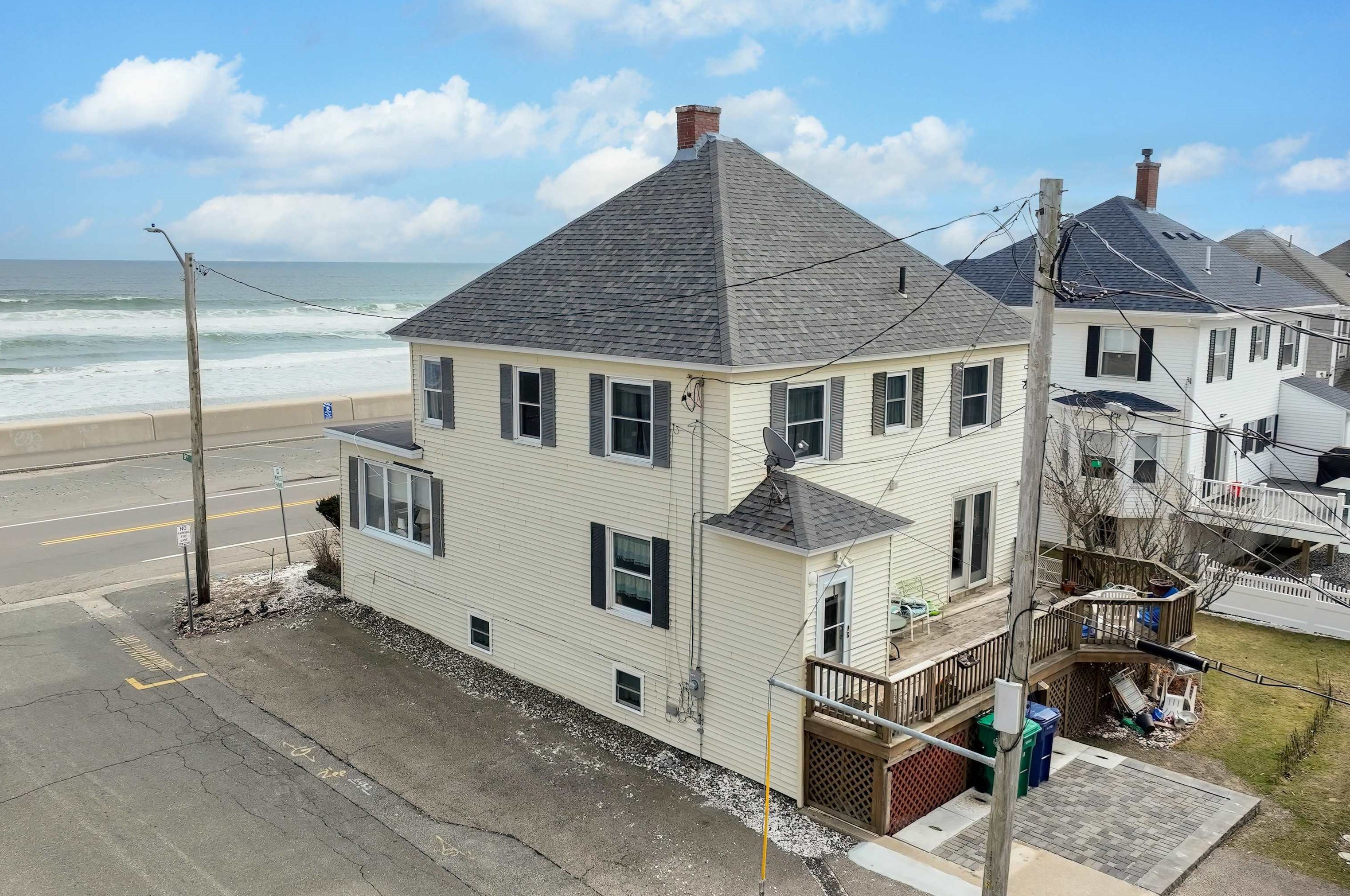 809 Ocean Blvd, Hampton NH  03842-3016 exterior