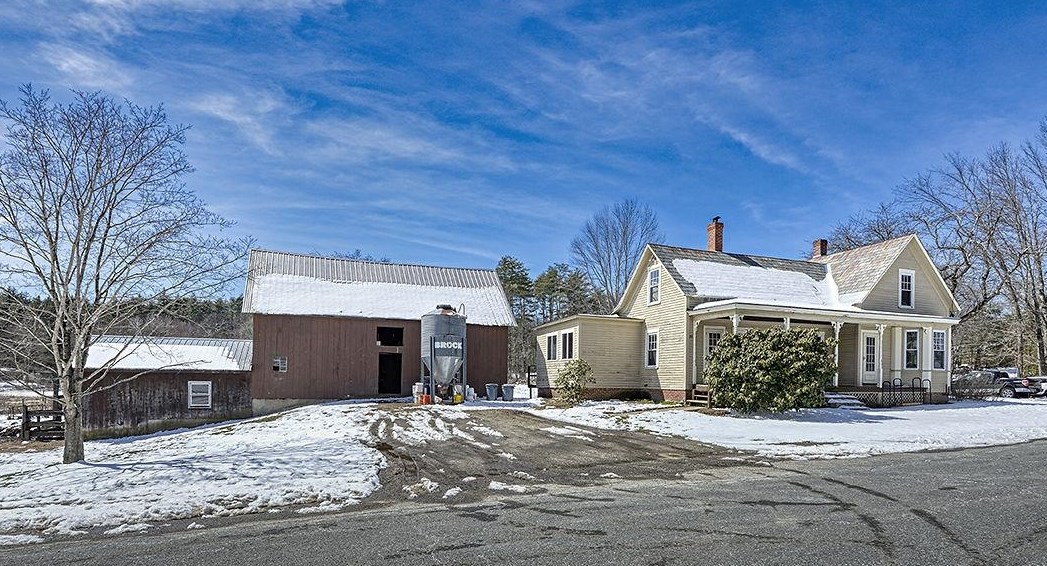22 Old Chesterfield Rd, Winchester, NH 03470