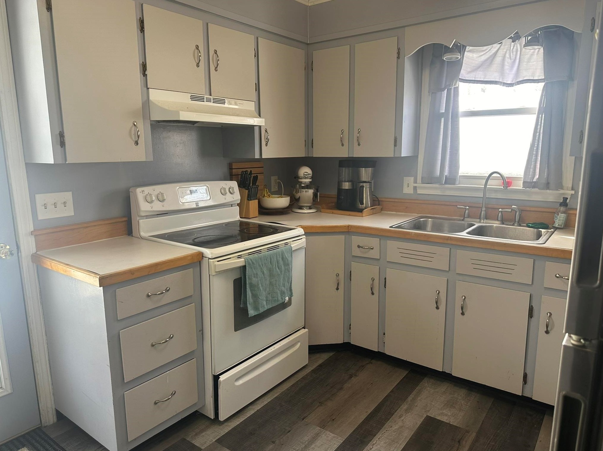 36 Coral Ave, Unity NH  03603-4470 exterior