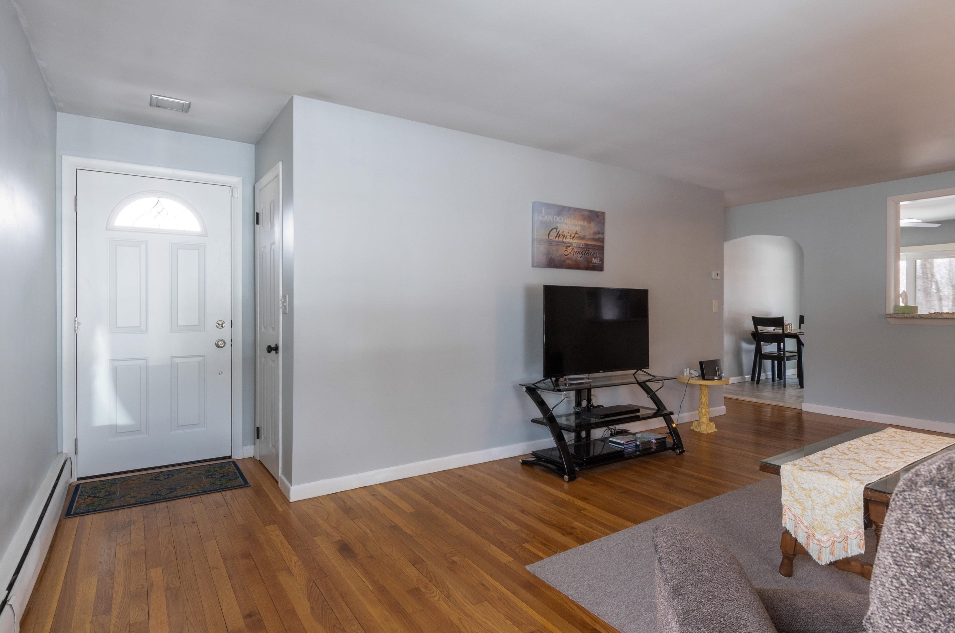 131 Huse Rd, Manchester NH  03103-3000 exterior