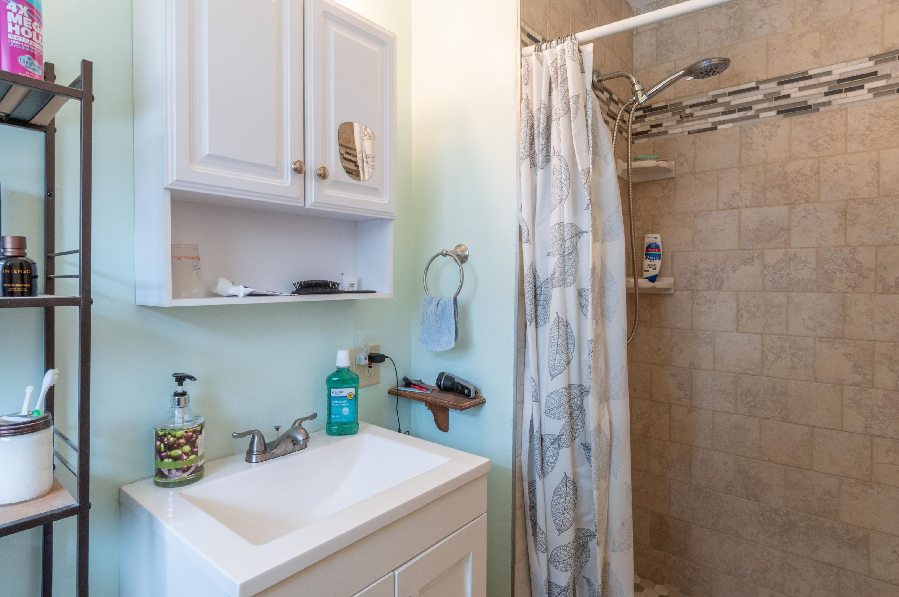 131 Huse Rd, Manchester NH  03103-3000 exterior