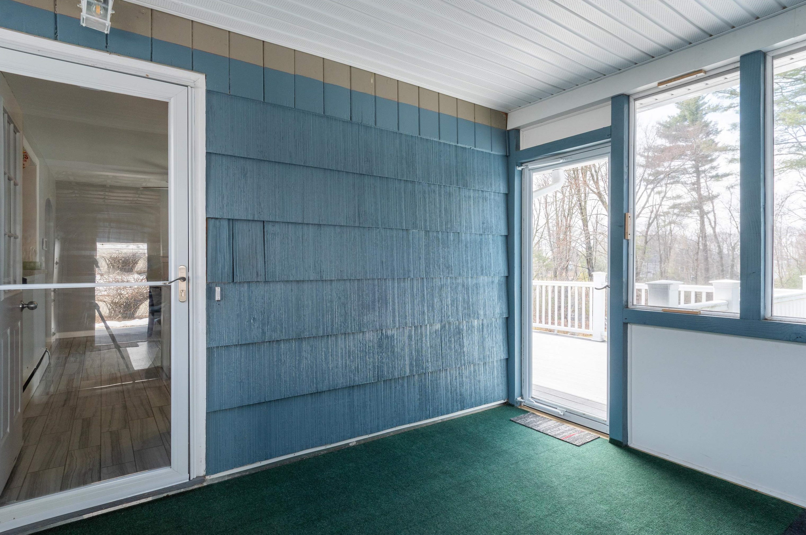 131 Huse Rd, Manchester NH  03103-3000 exterior