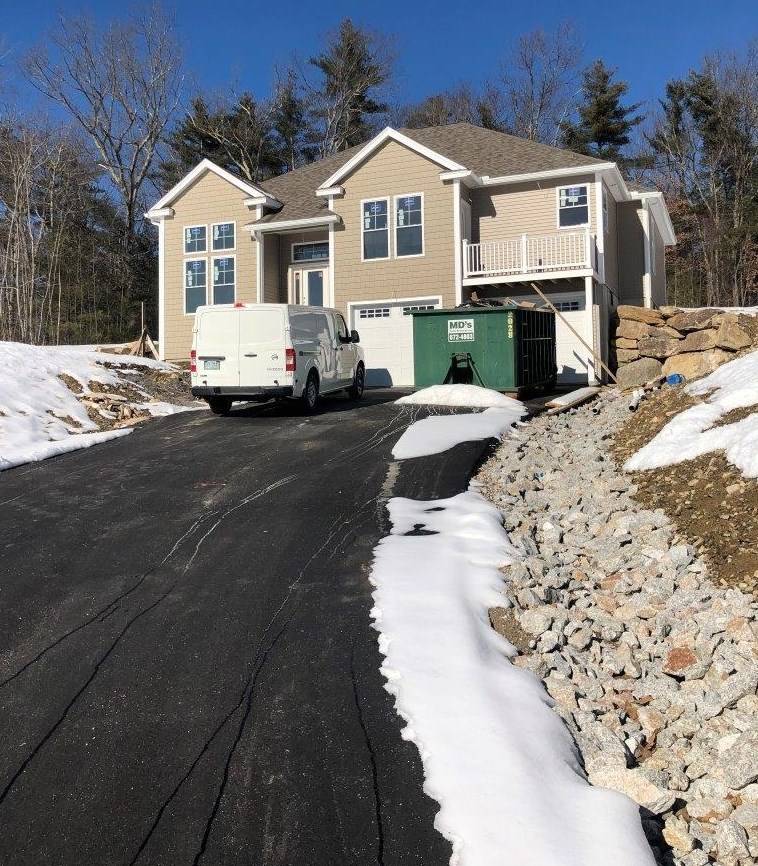11 Carriage Hill Rd, Wilton, NH 03086-5345