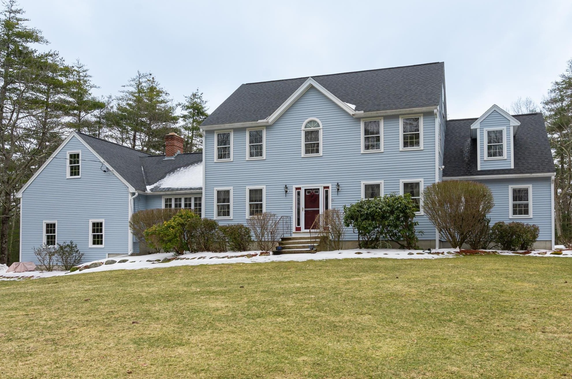 22 Hillside Dr, Brookline, NH 03033