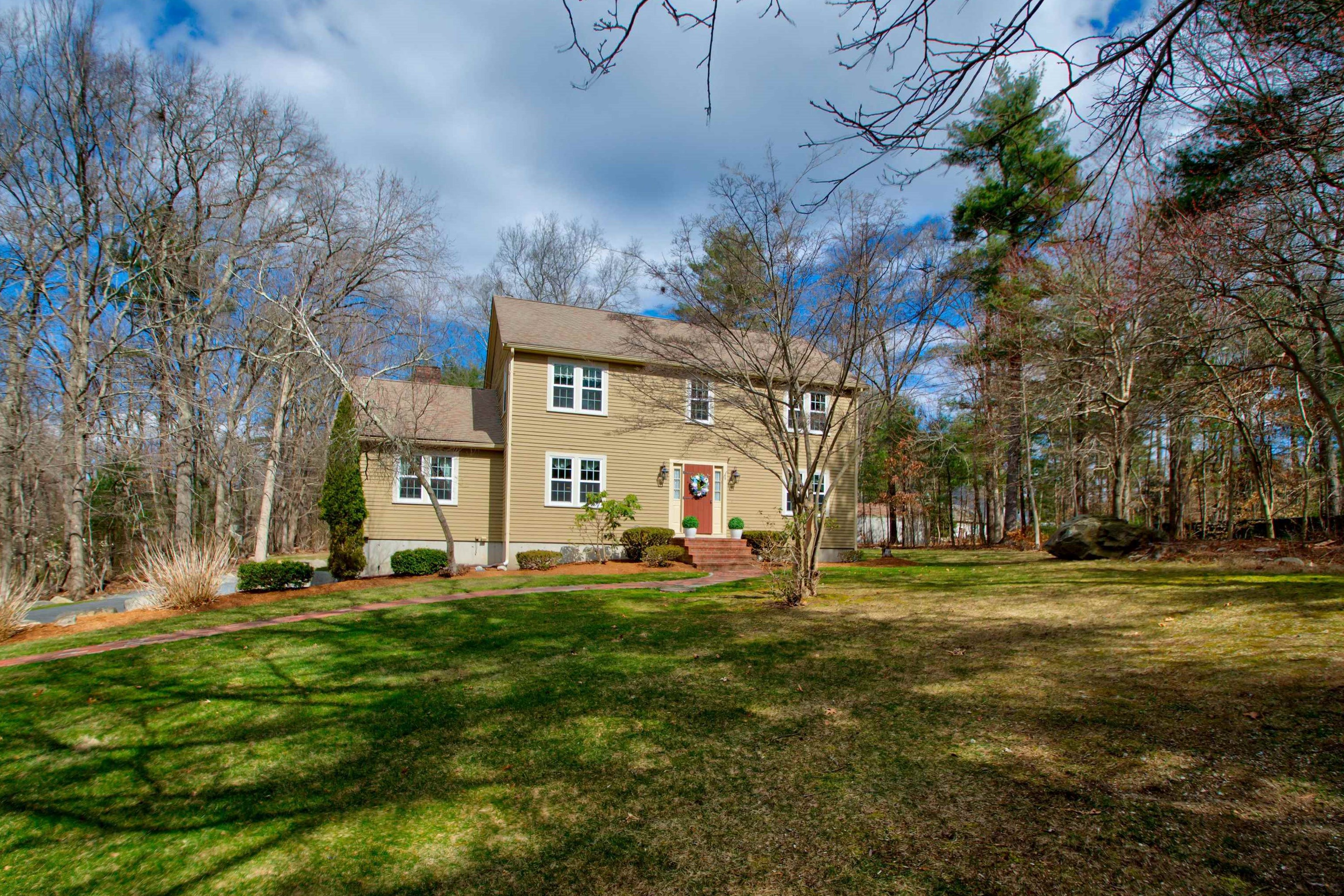 9 Benjamin Dr, Easton, MA 02375