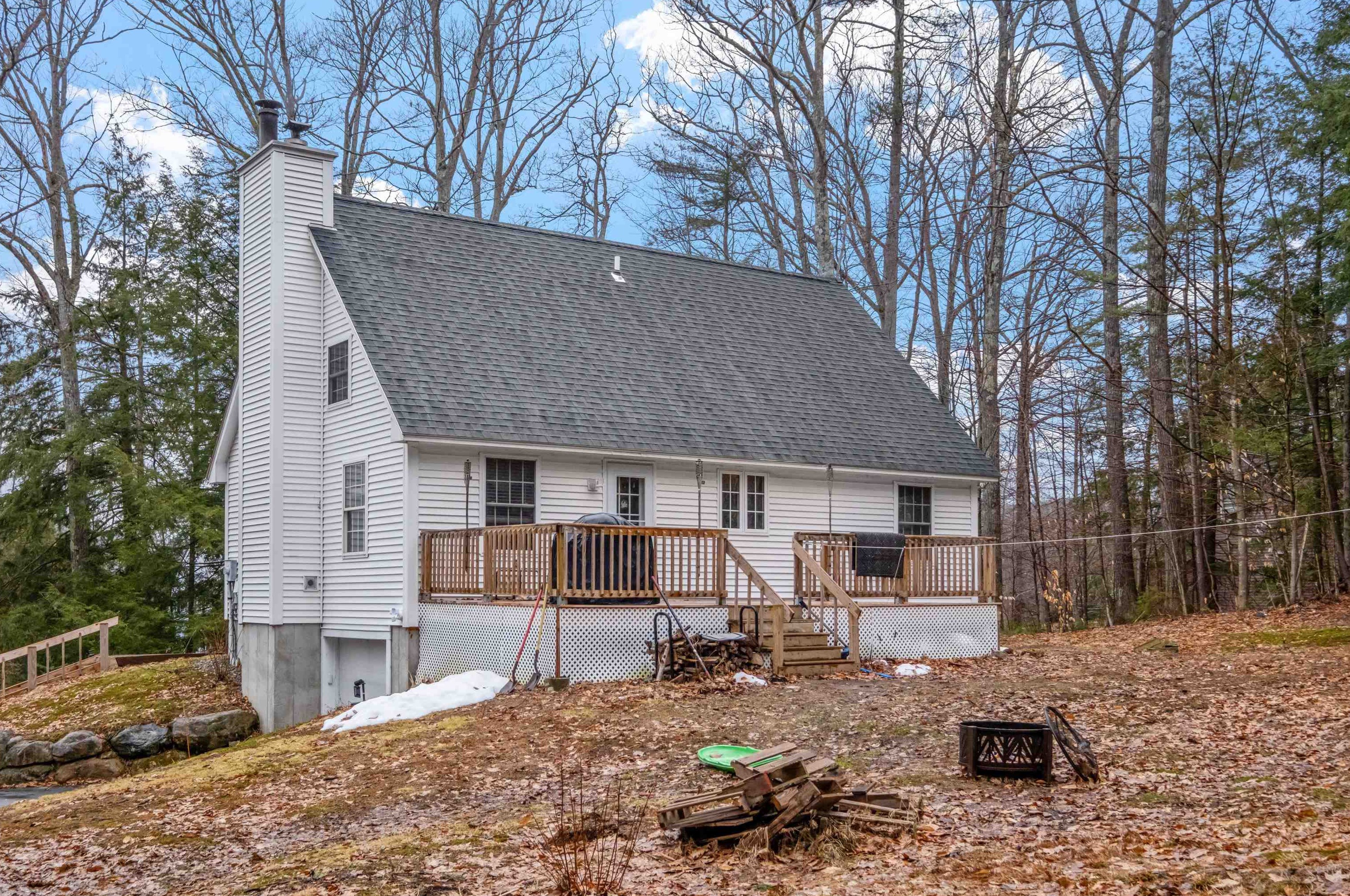 135 Worfield Cir, Bridgewater, NH 03222