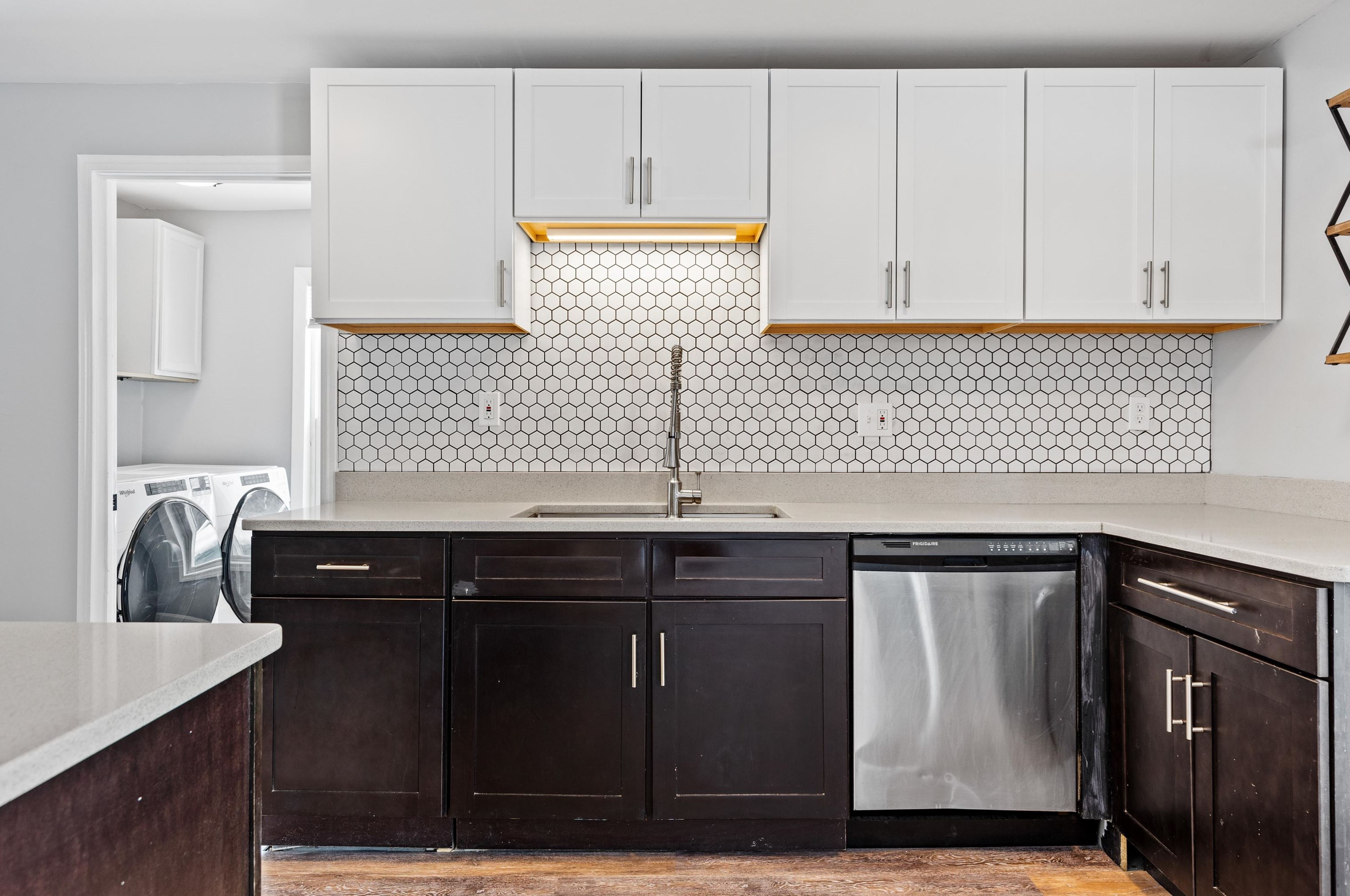 63 Garvin Ave, Manchester NH  03109-5519 exterior