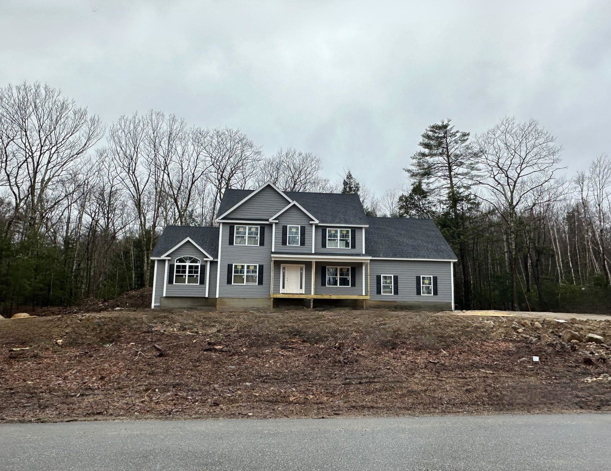 68 Highland Dr, Chichester, NH 03258
