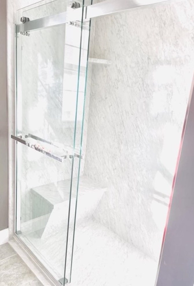 127 University Cir, Manchester NH  03106-3600 exterior