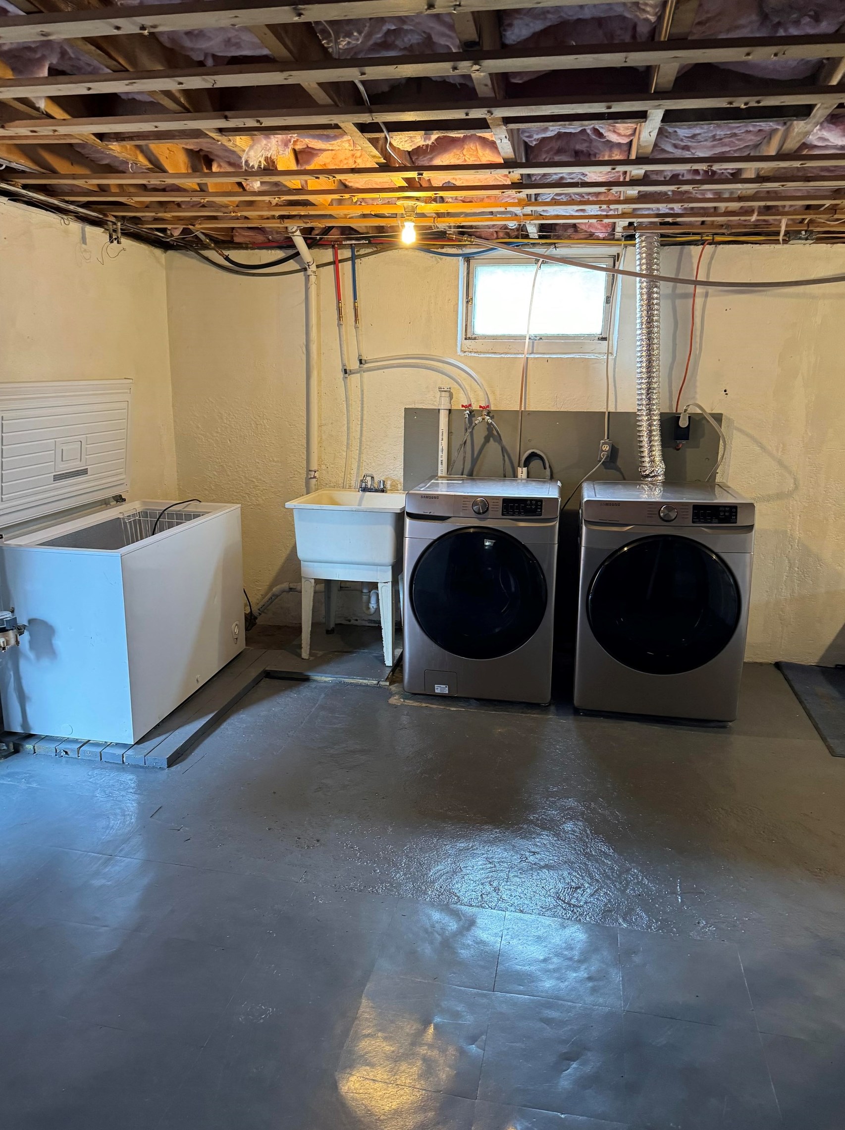 265 Dunbarton Rd, Manchester NH  03102-2596 exterior