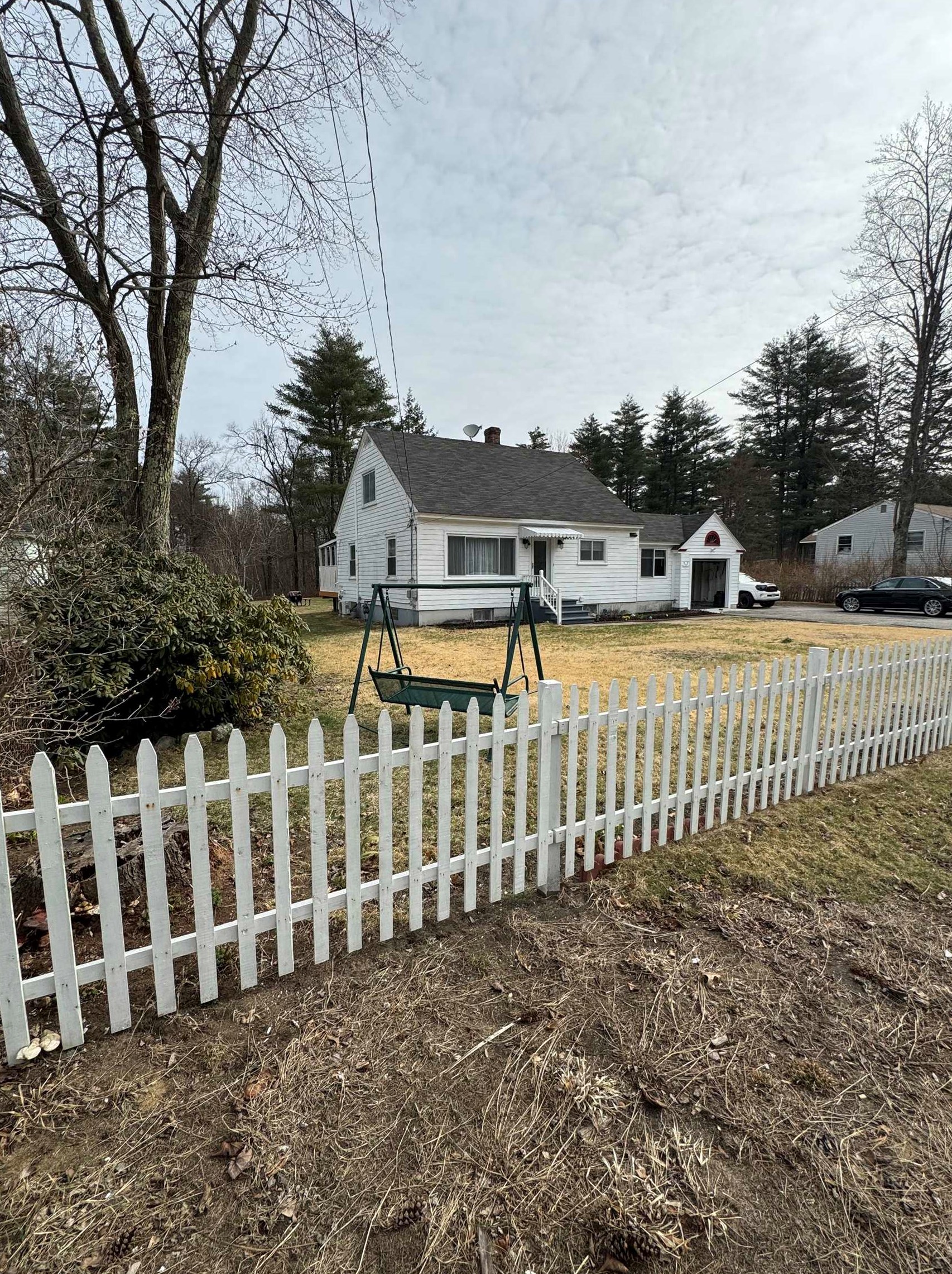 265 Dunbarton Rd, Manchester, NH 03102