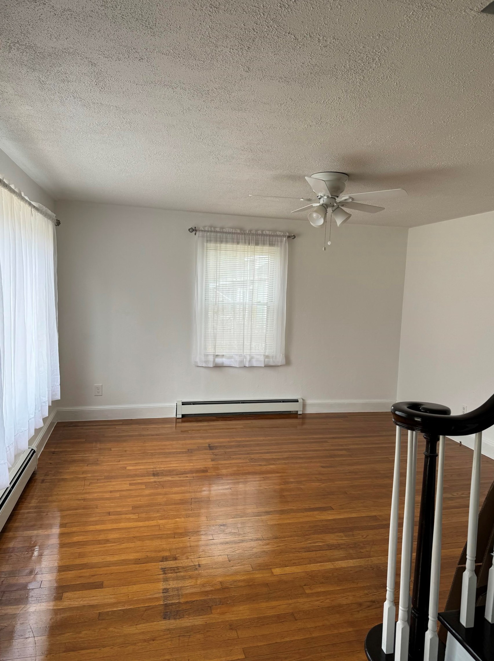 265 Dunbarton Rd, Manchester NH  03102-2596 exterior