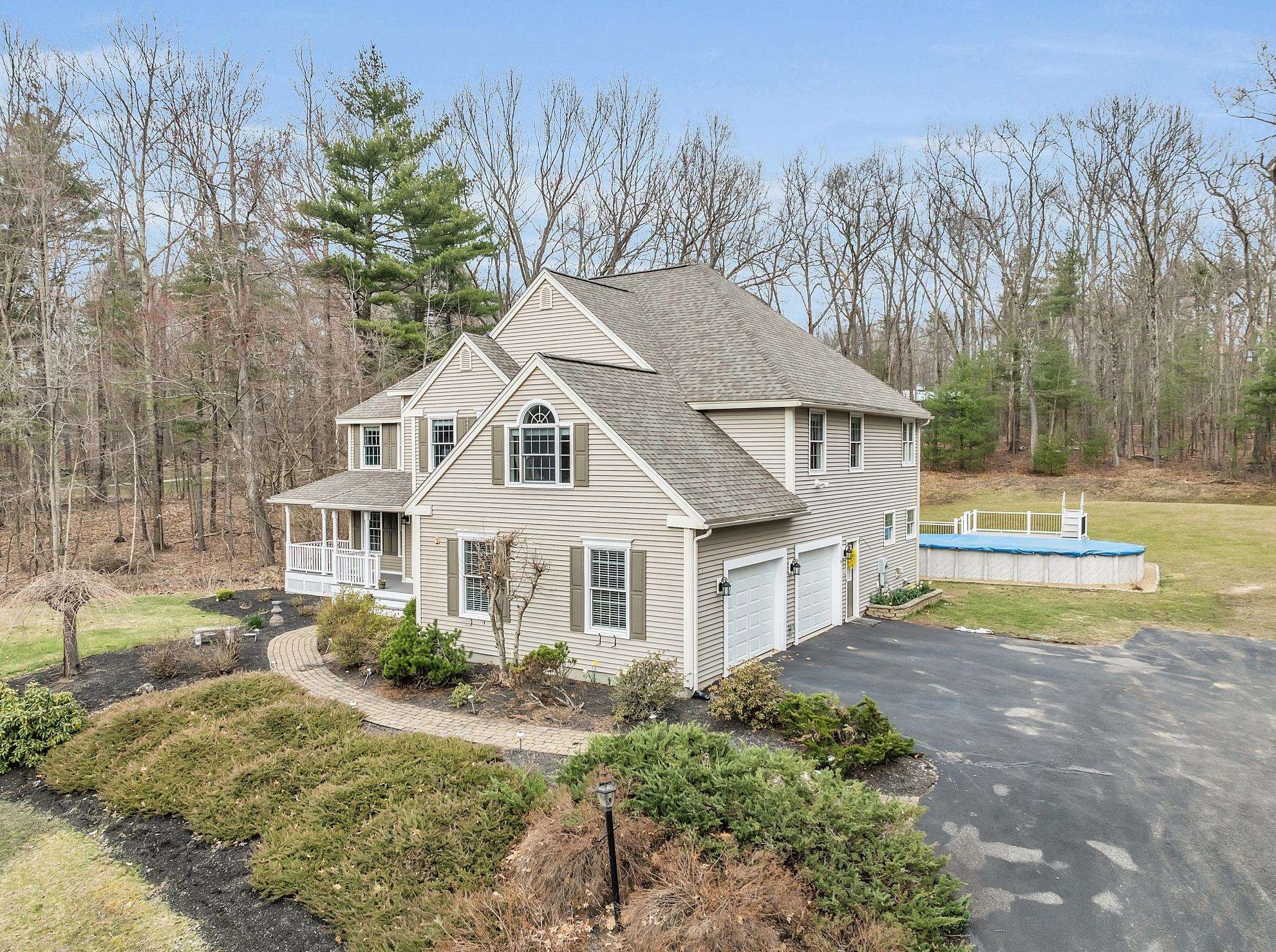 98 Shannon Rd, Atkinson, NH 03811