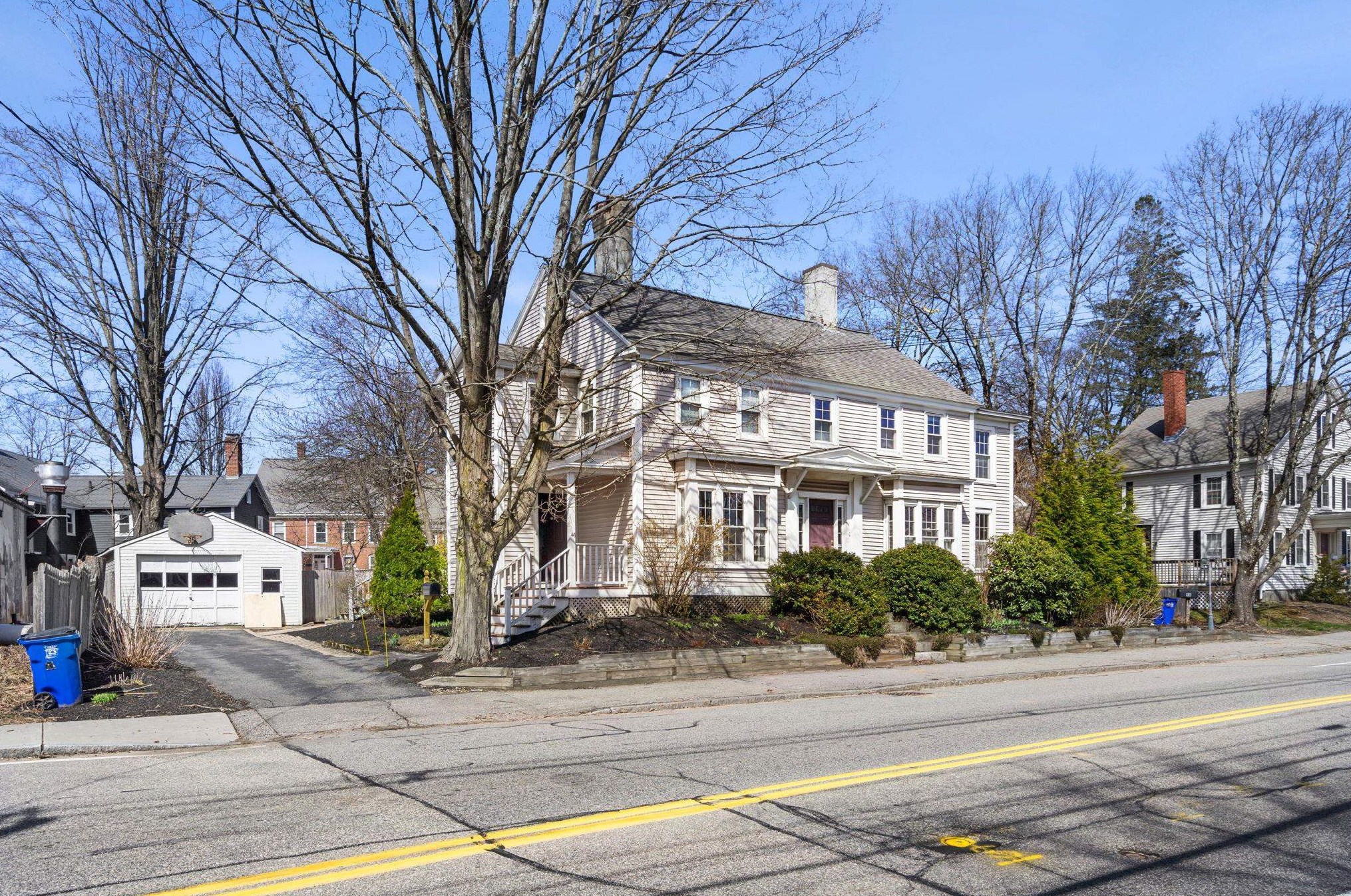 46-48 High St, Kensington, NH 03833