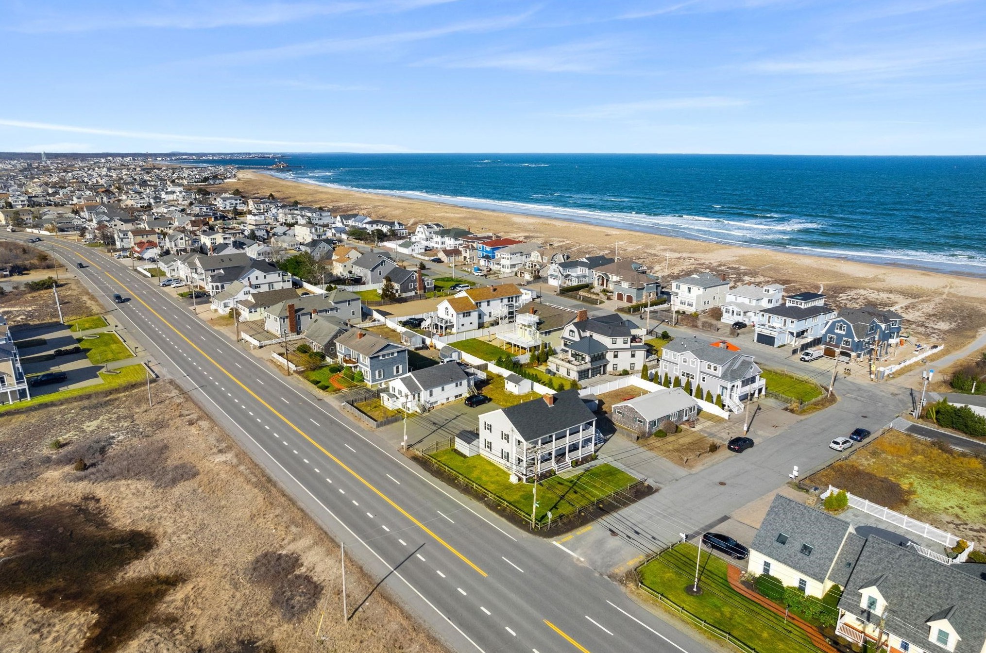 5 Haverhill St, Seabrook, NH 03874-4905