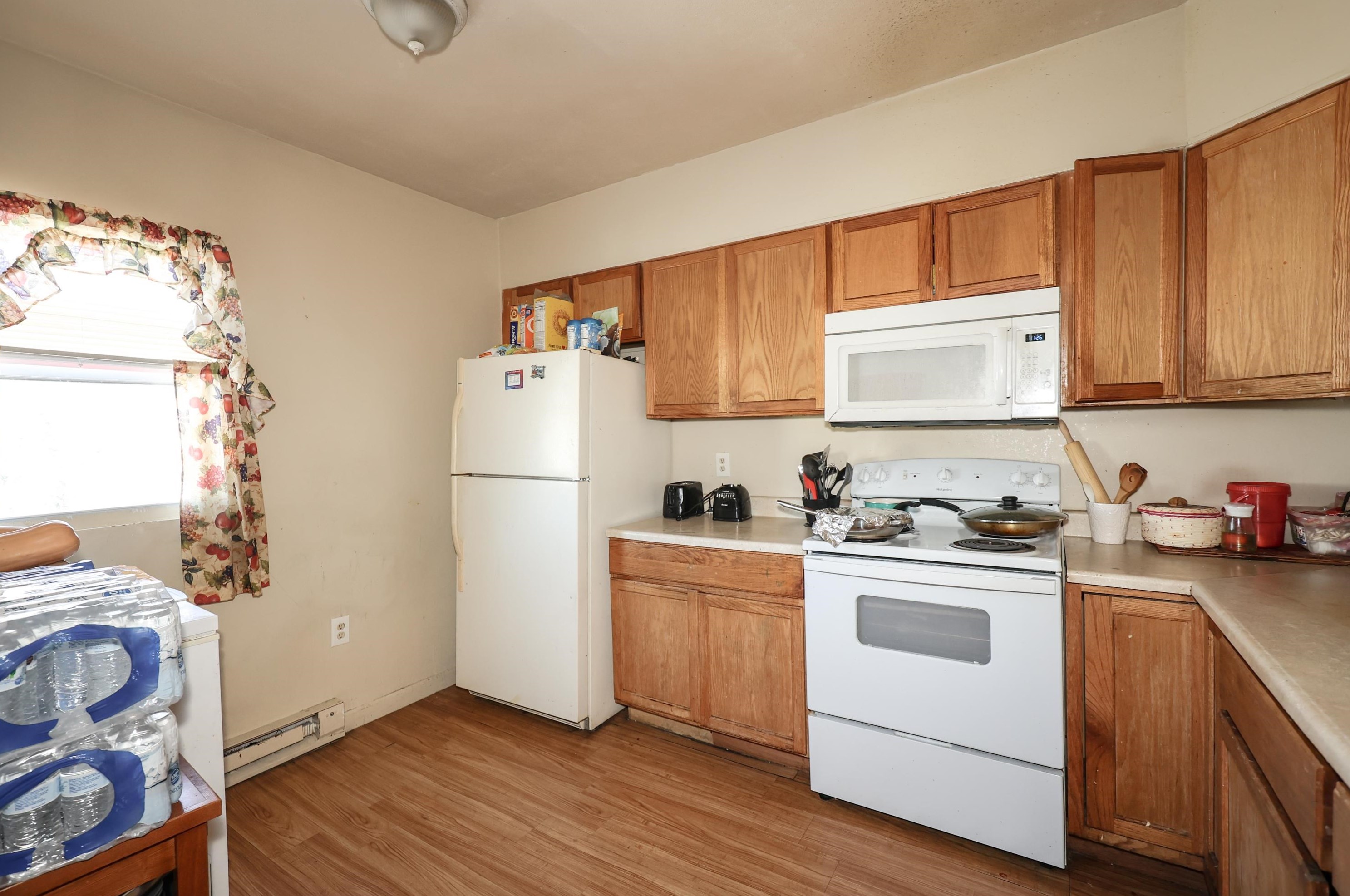 330 Spruce St, Manchester NH 03103-4812 exterior