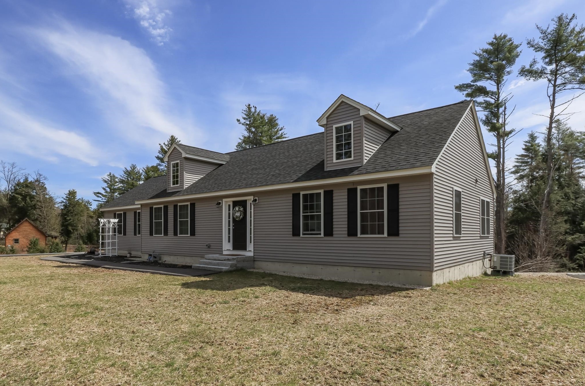 230 Lower Ridge Rd, Concord, NH 03307