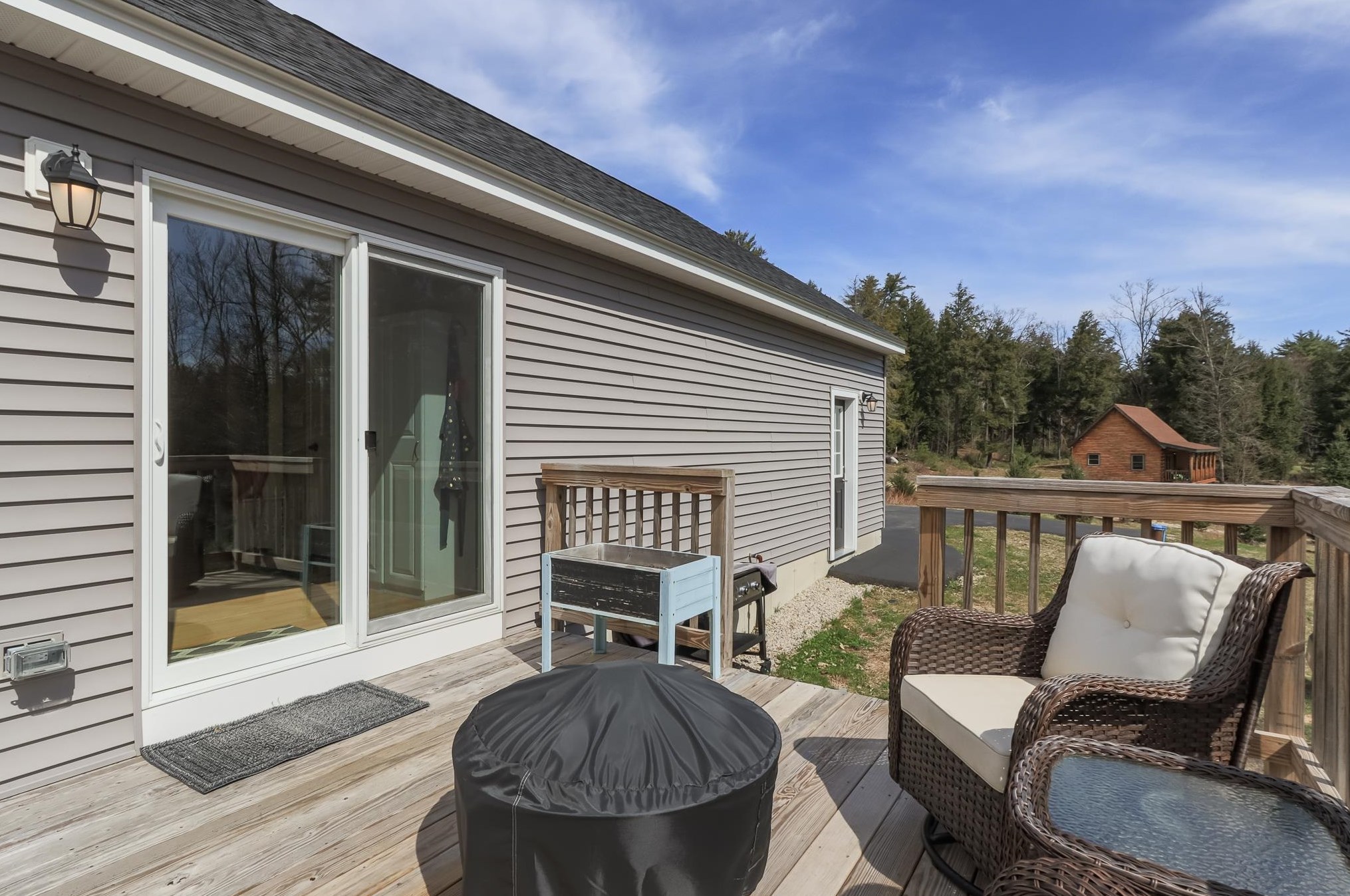 230 Lower Ridge Rd, Concord NH  03307-1509 exterior