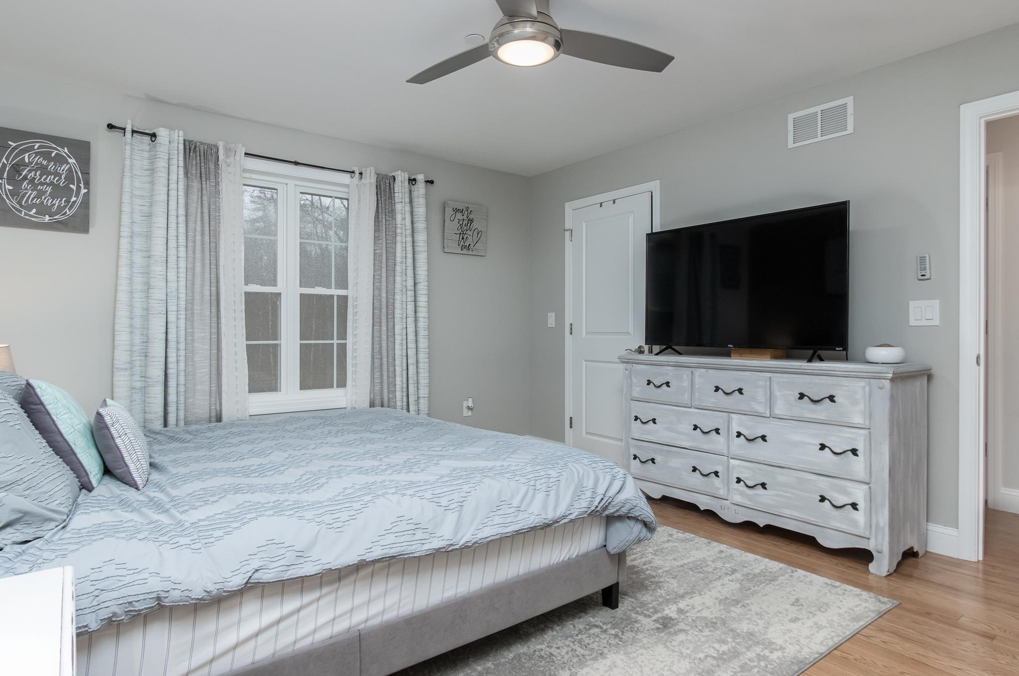 230 Lower Ridge Rd, Concord NH  03307-1509 exterior