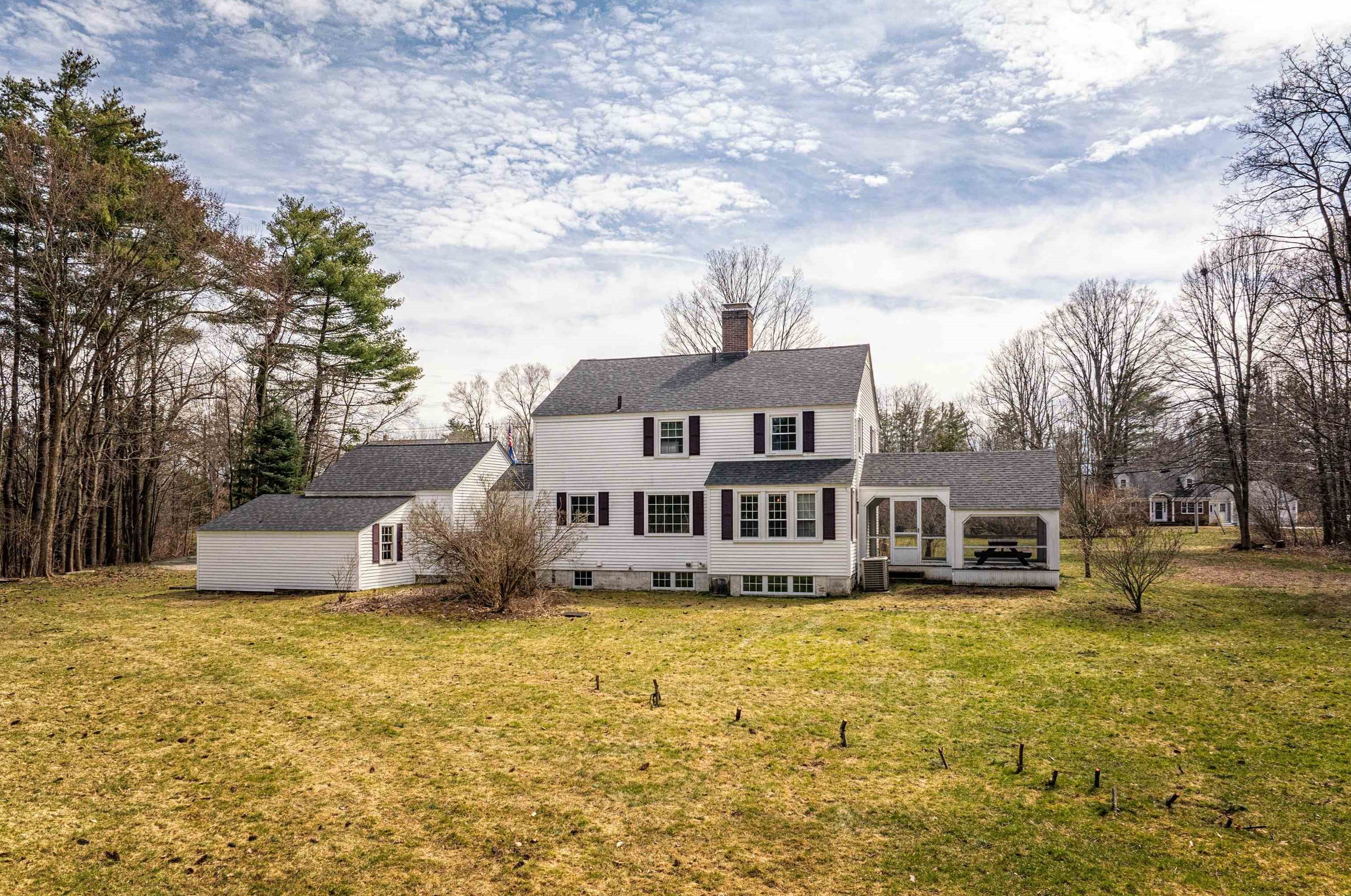 1 Old Littleworth Rd, Dover, NH 03820