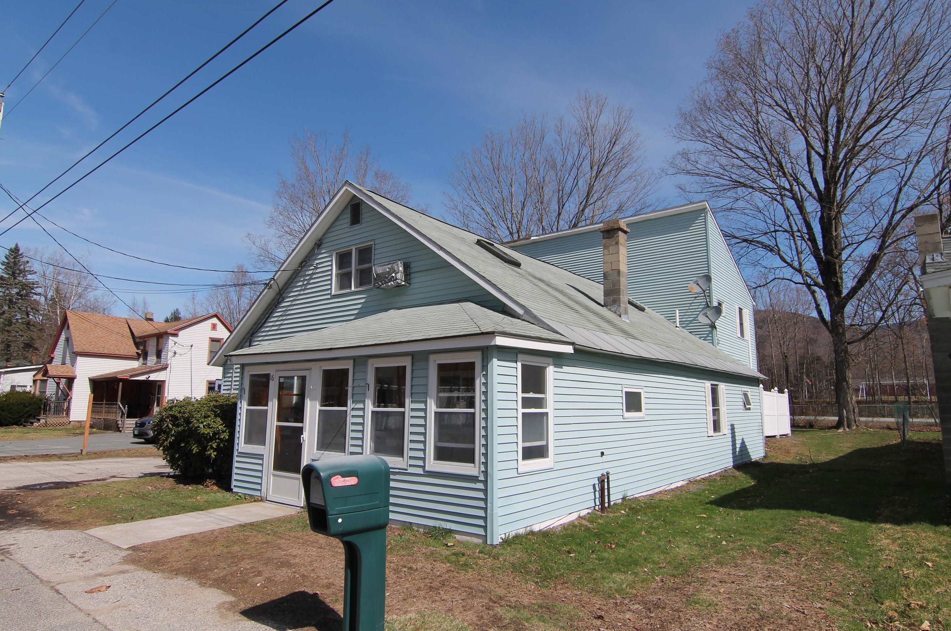 16 Franklin St, Lincoln, NH 03251