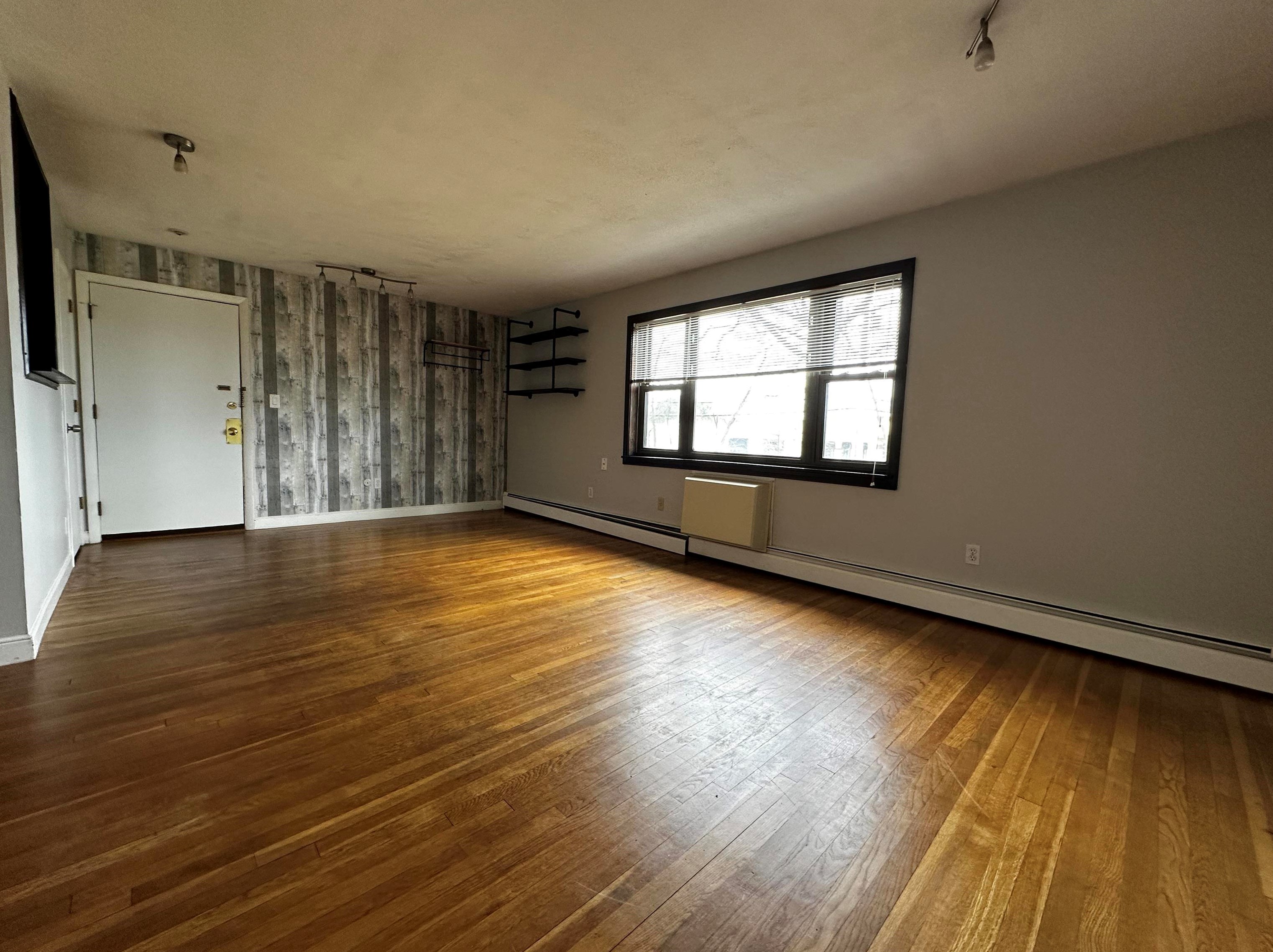 1 Brook Rd #11, Salem, NH 03079