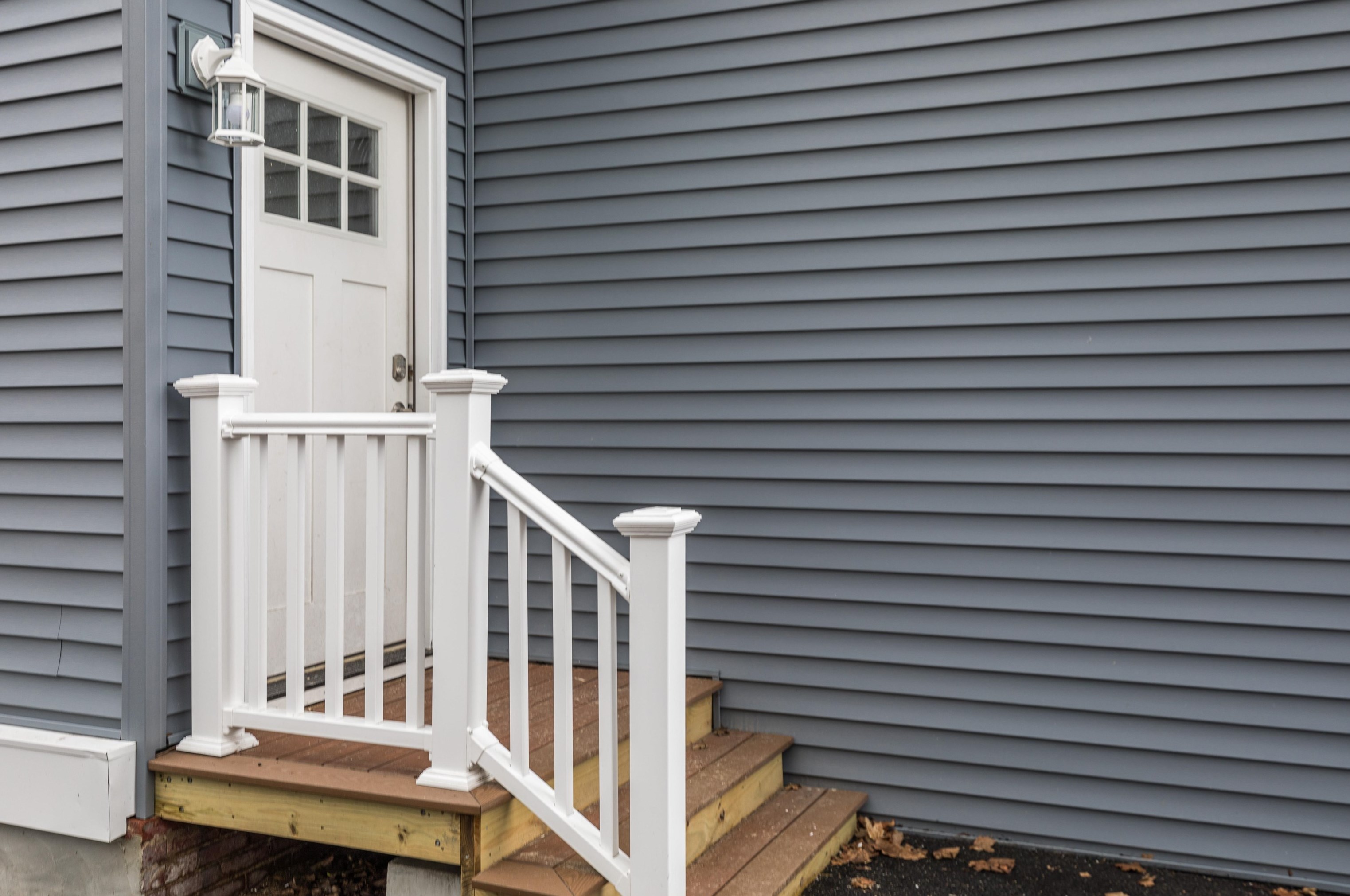 29 Jackson St, Rochester NH  03867-2207 exterior