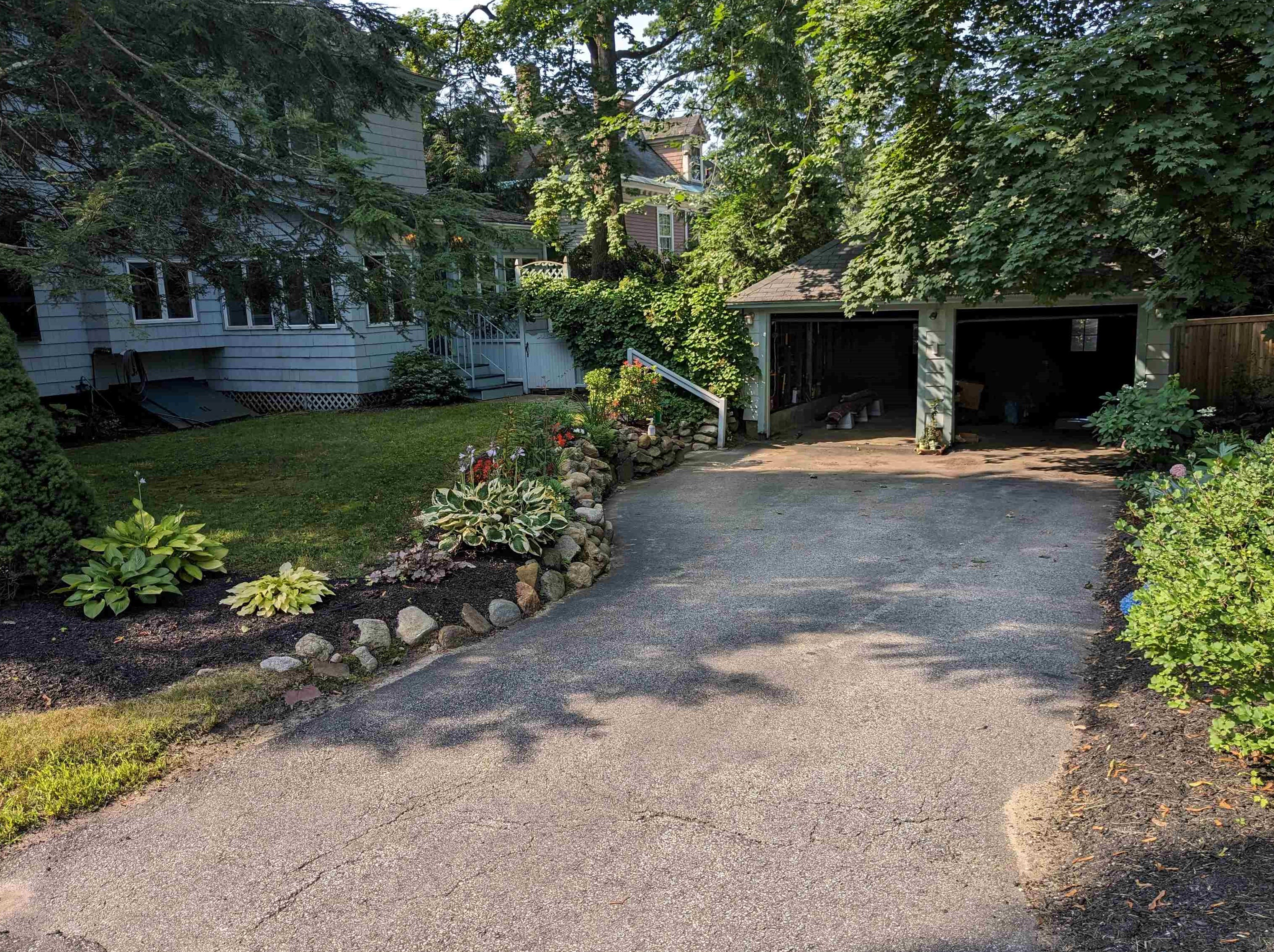 2 Park Rdg, Concord NH 03301-3030 exterior