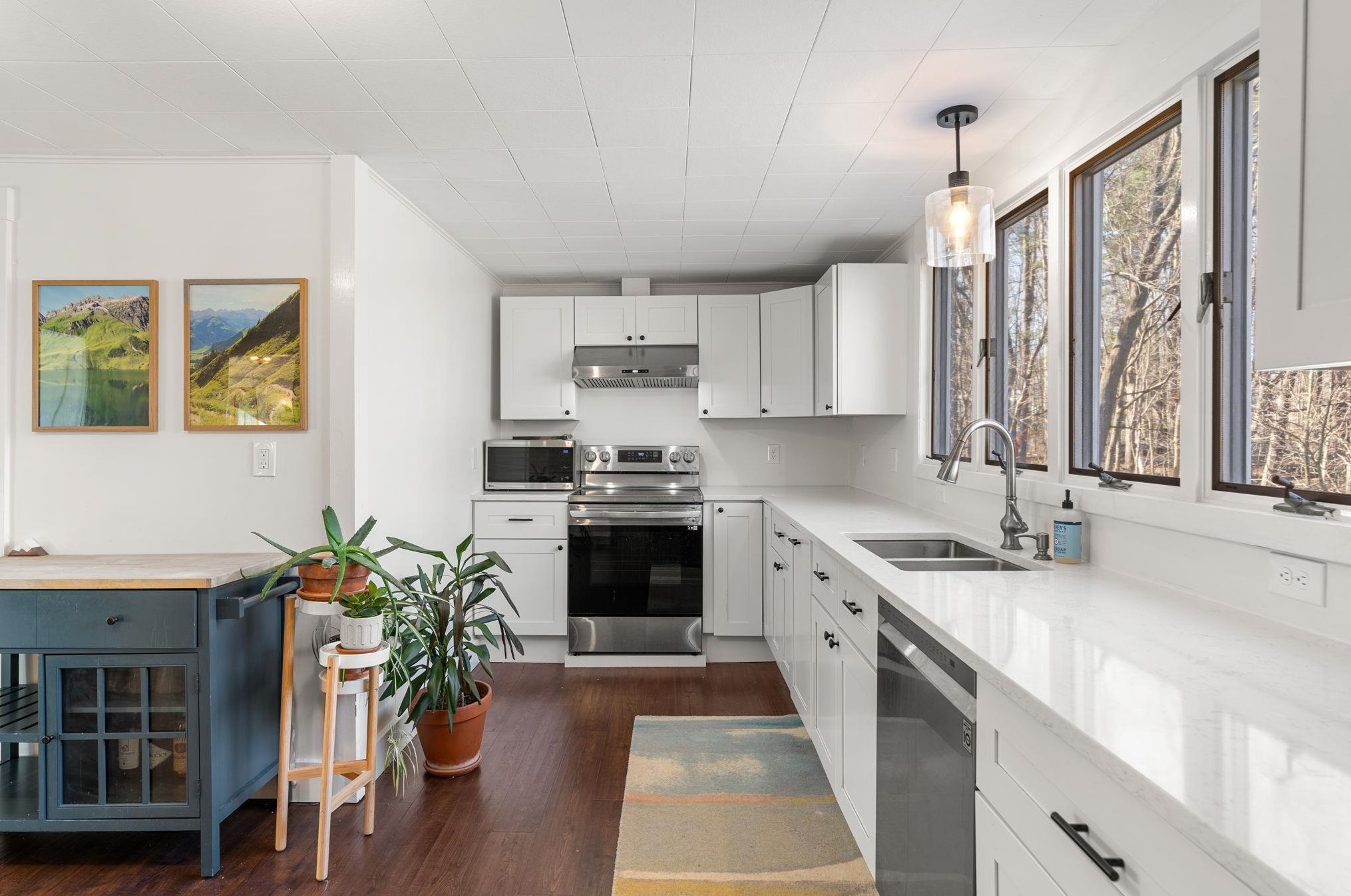 100 4th St, Dover NH  03820-2939 exterior