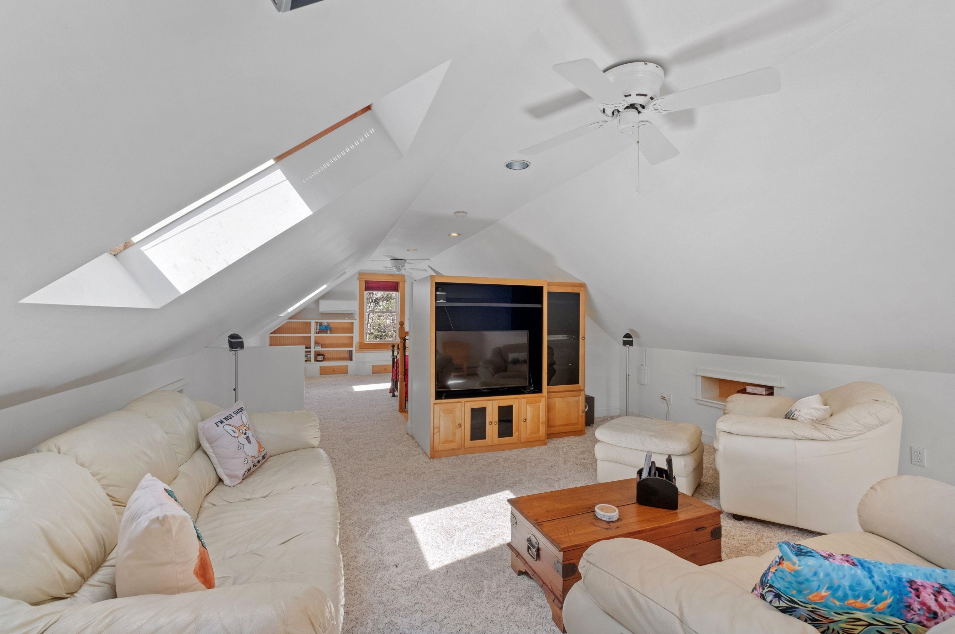 46 Elk Dr, Manchester NH  03110-4621 exterior