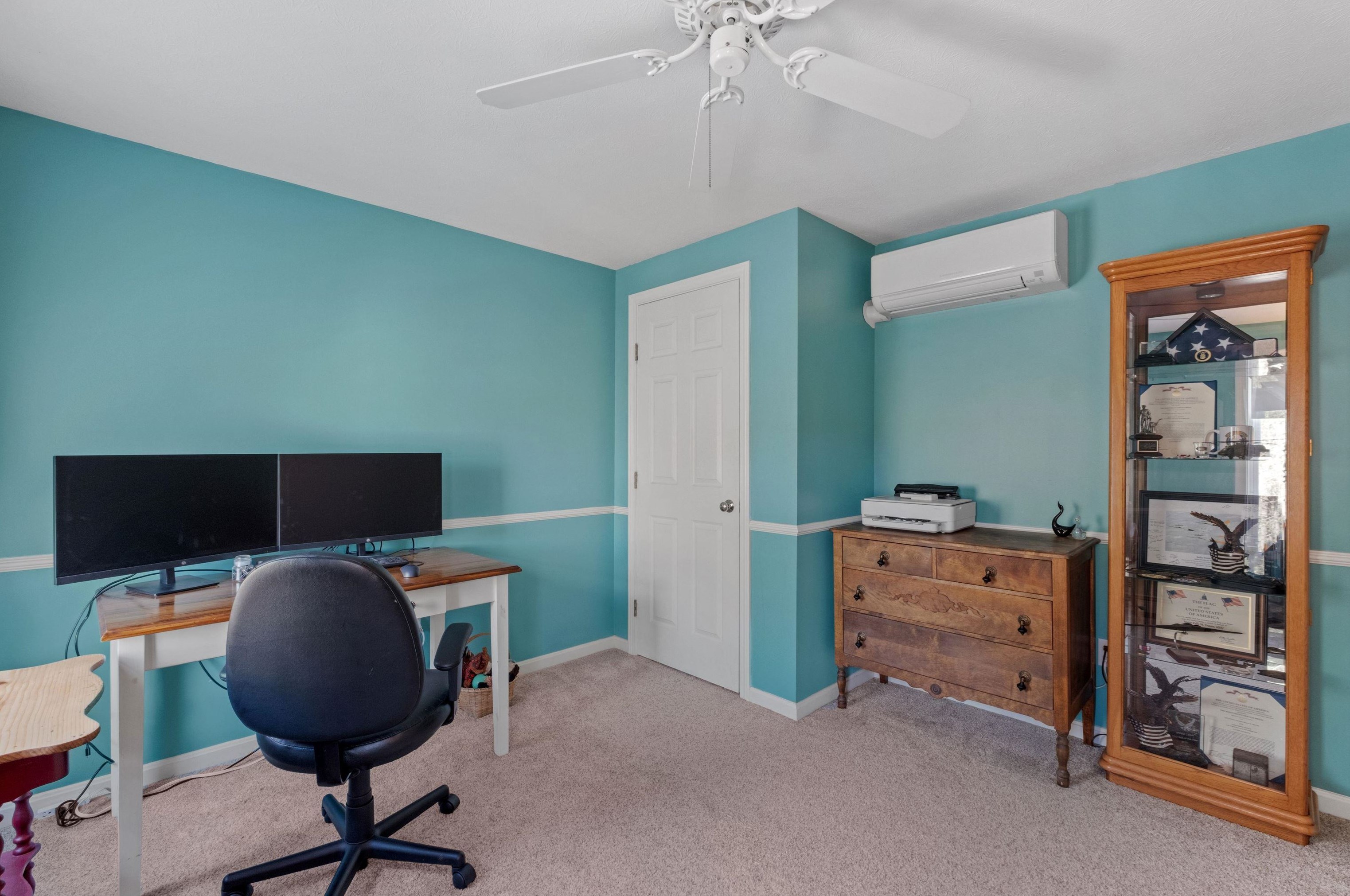 46 Elk Dr, Manchester NH  03110-4621 exterior