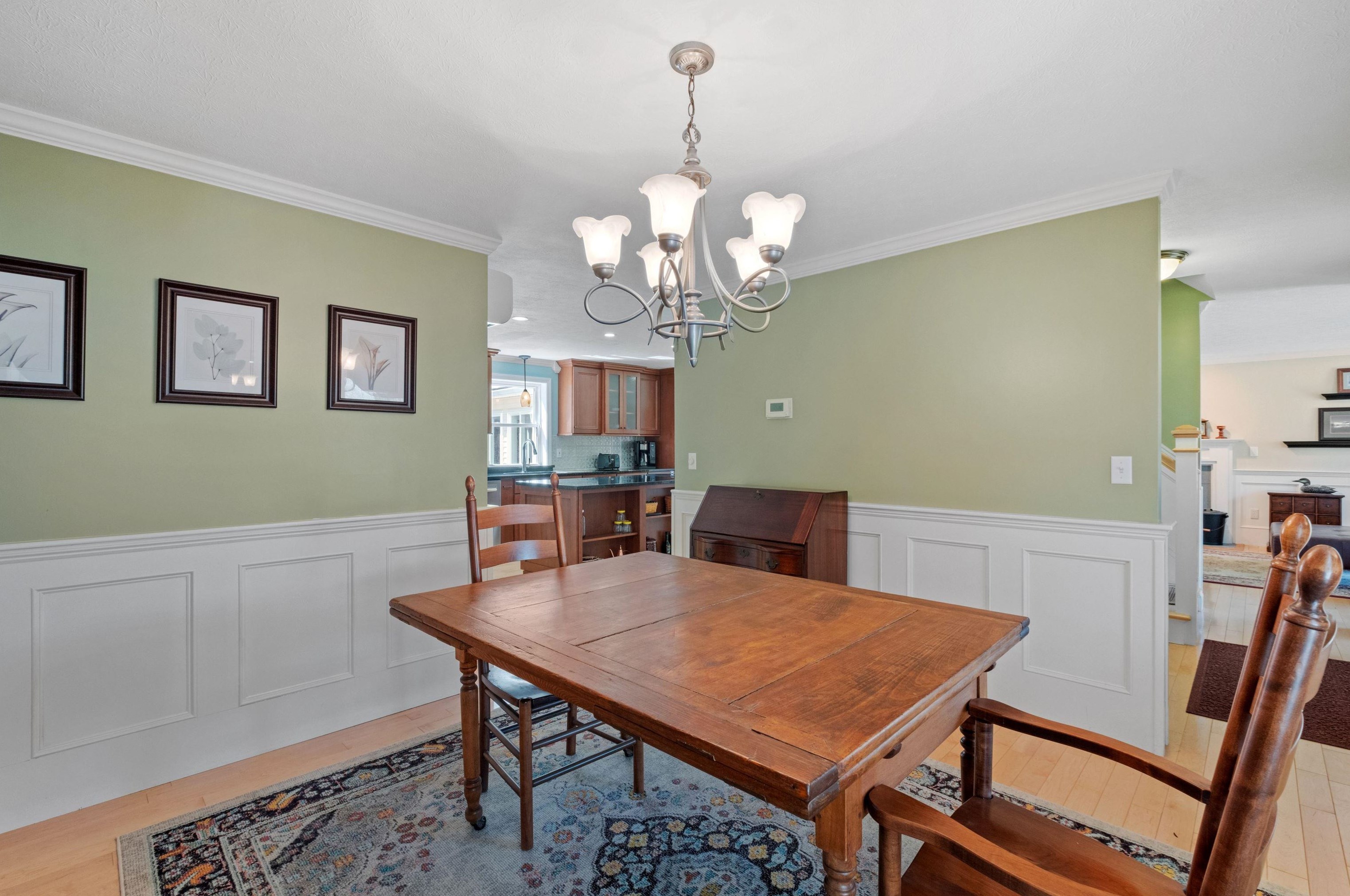 46 Elk Dr, Manchester NH  03110-4621 exterior