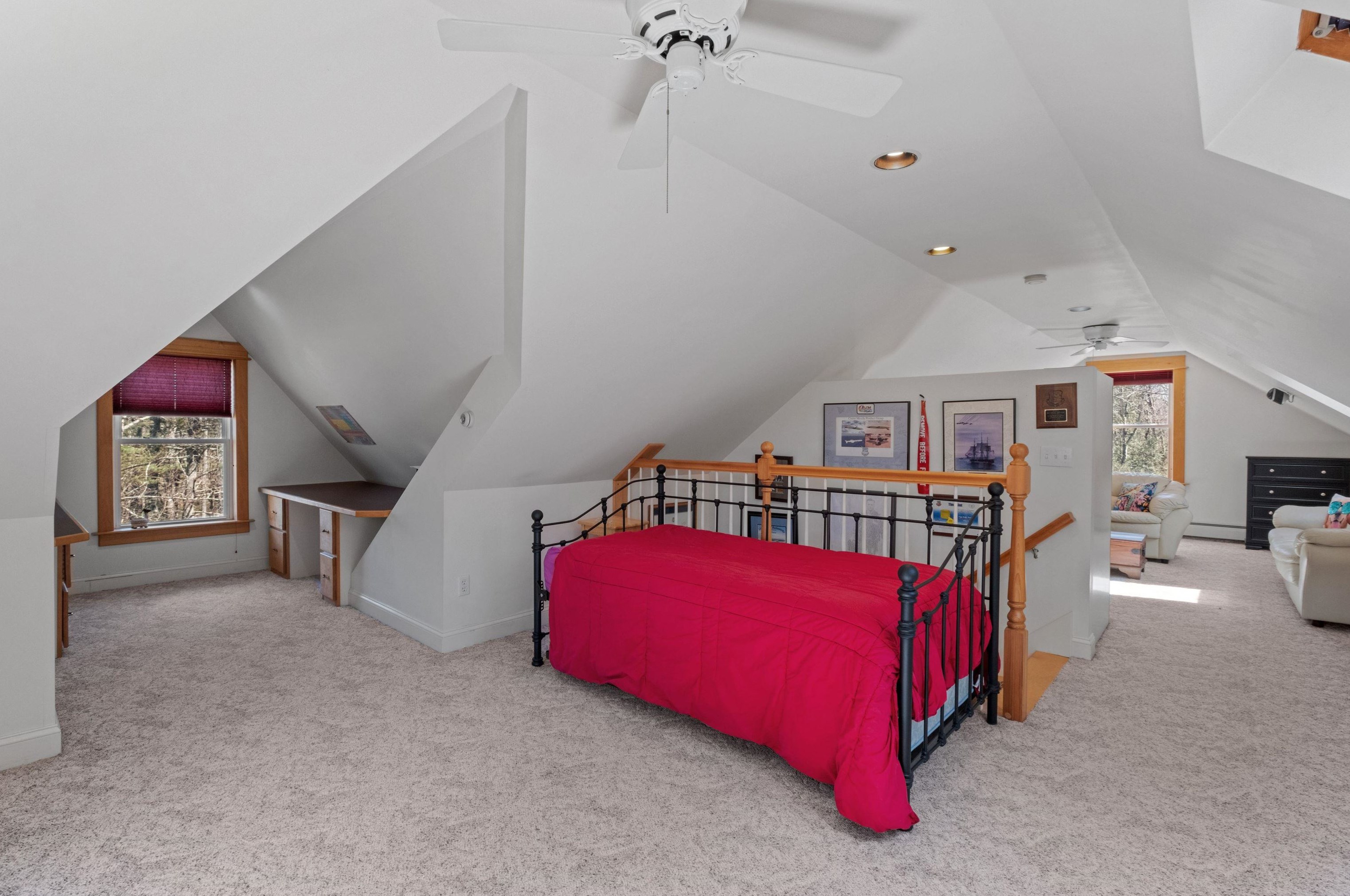 46 Elk Dr, Manchester NH  03110-4621 exterior