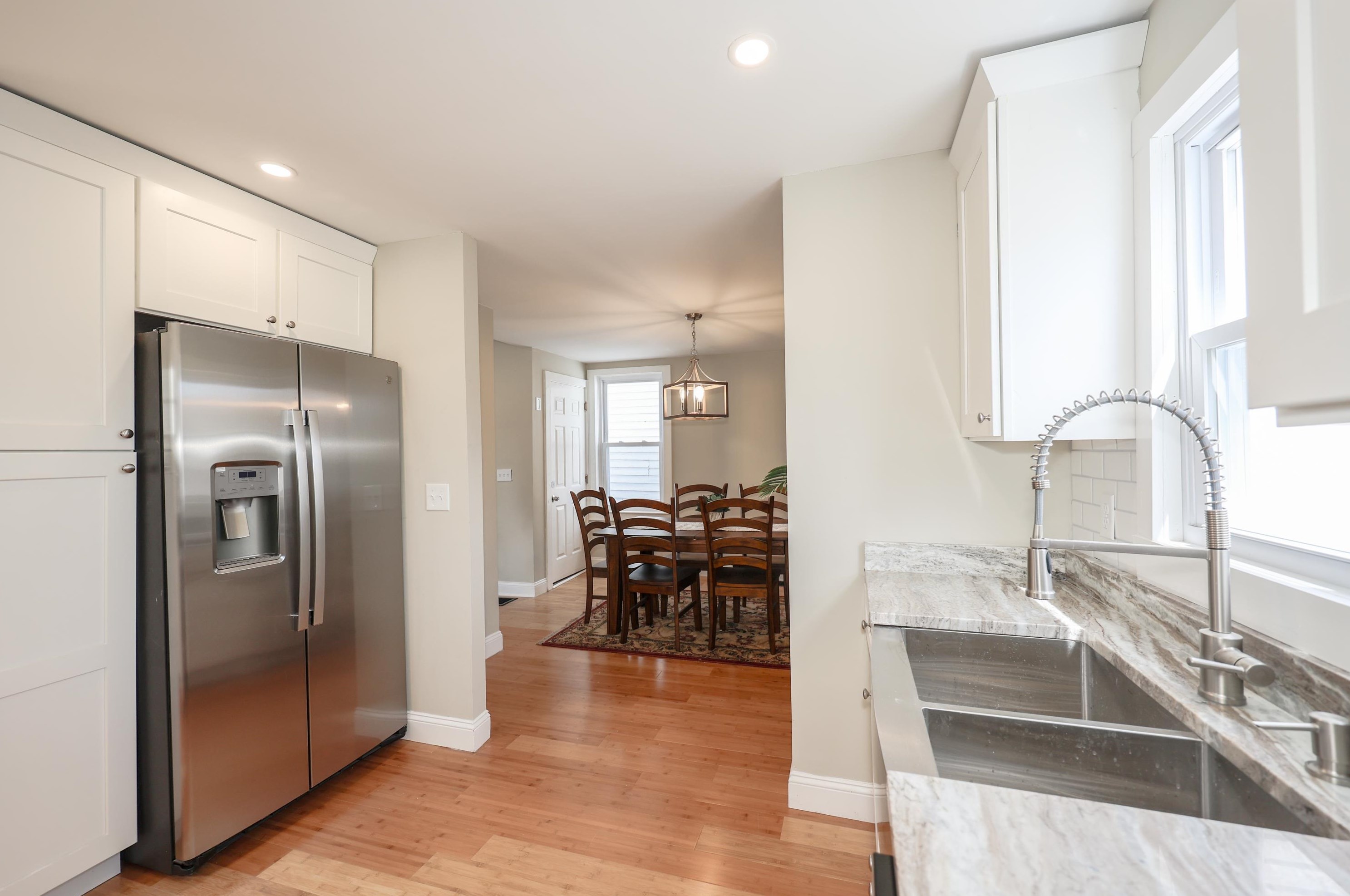 17 Epping St, Raymond NH 03077-2529 exterior