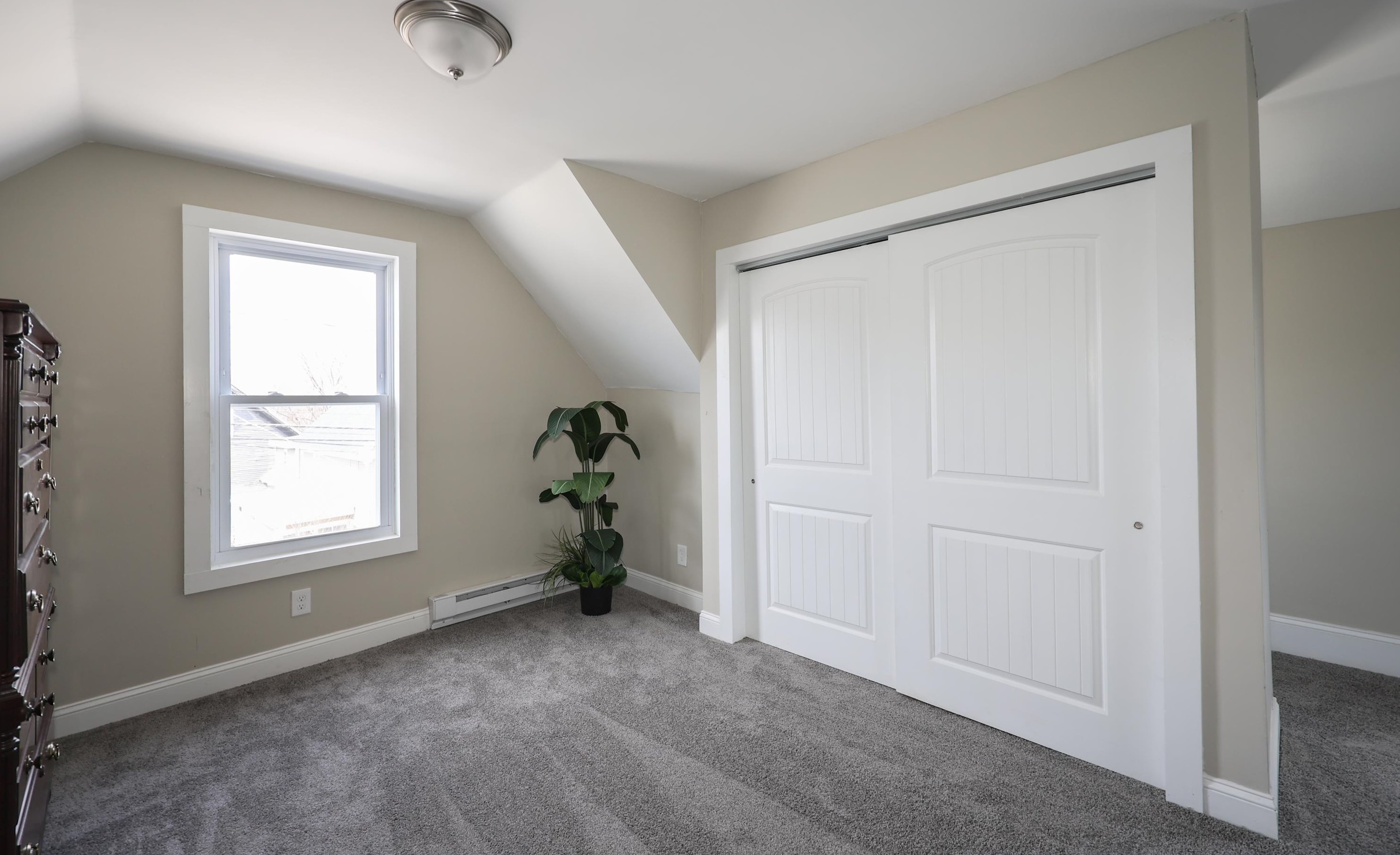 17 Epping St, Raymond NH 03077-2529 exterior