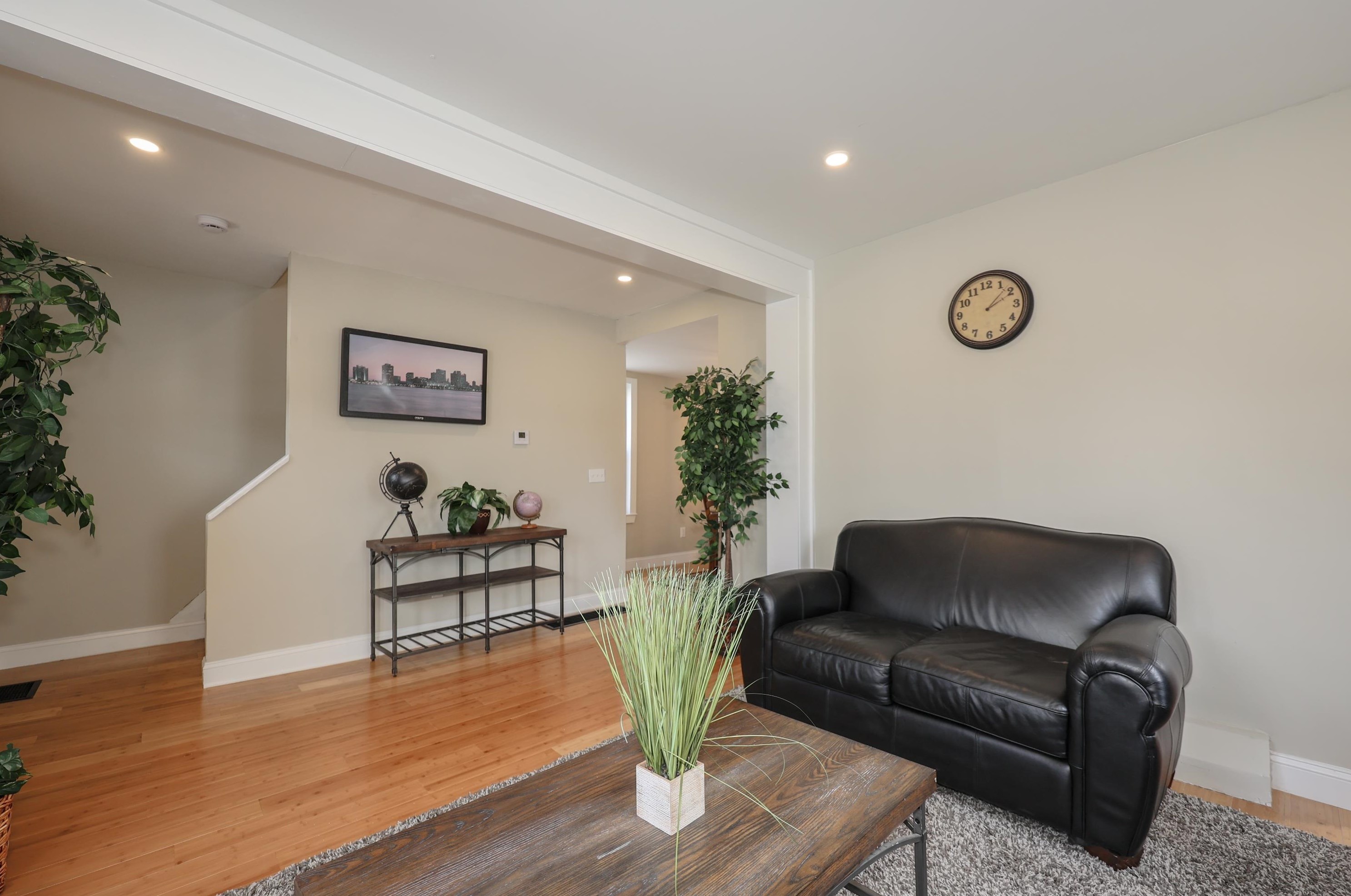 17 Epping St, Raymond NH 03077-2529 exterior