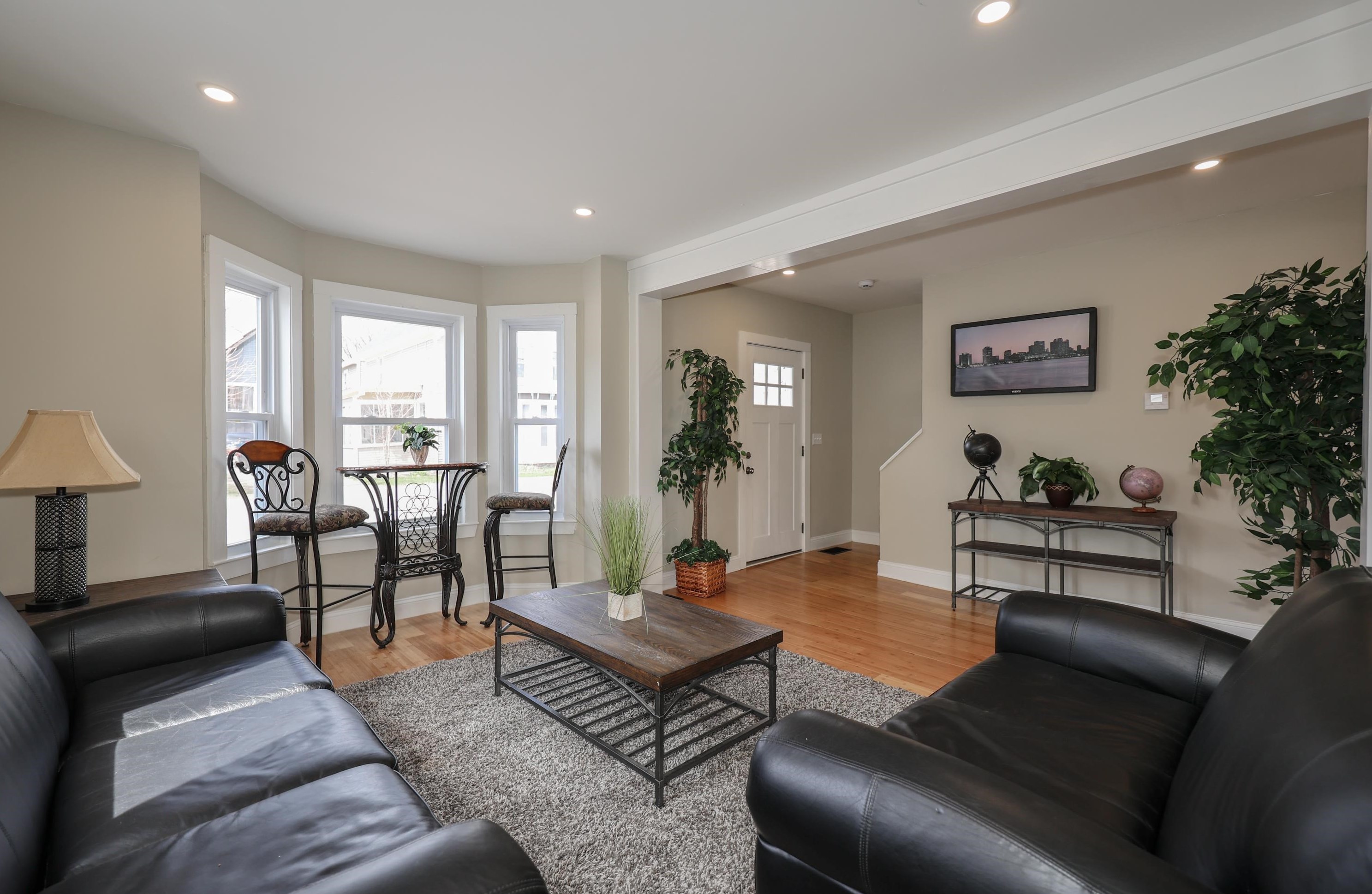 17 Epping St, Raymond NH 03077-2529 exterior