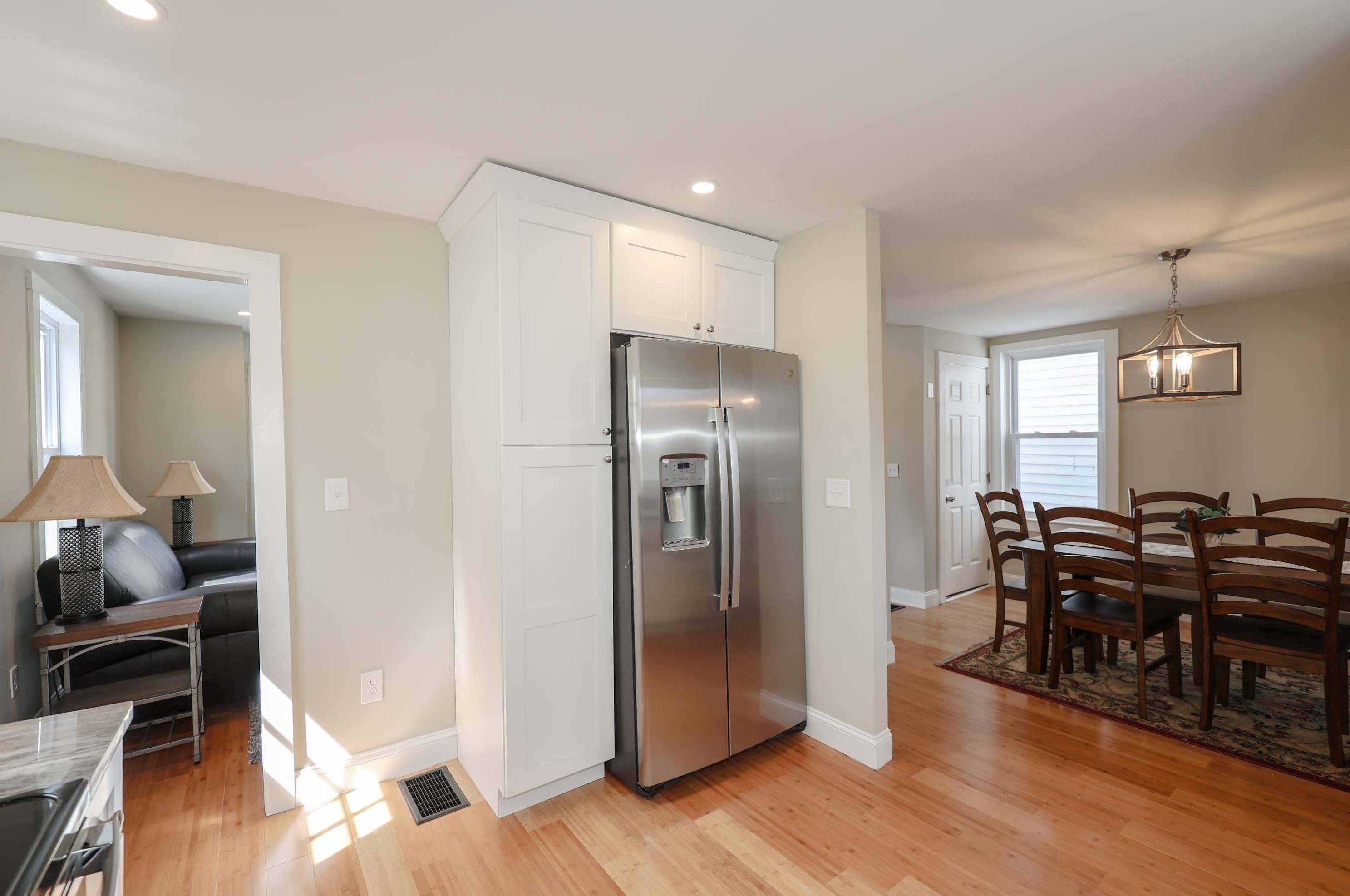 17 Epping St, Raymond NH 03077-2529 exterior