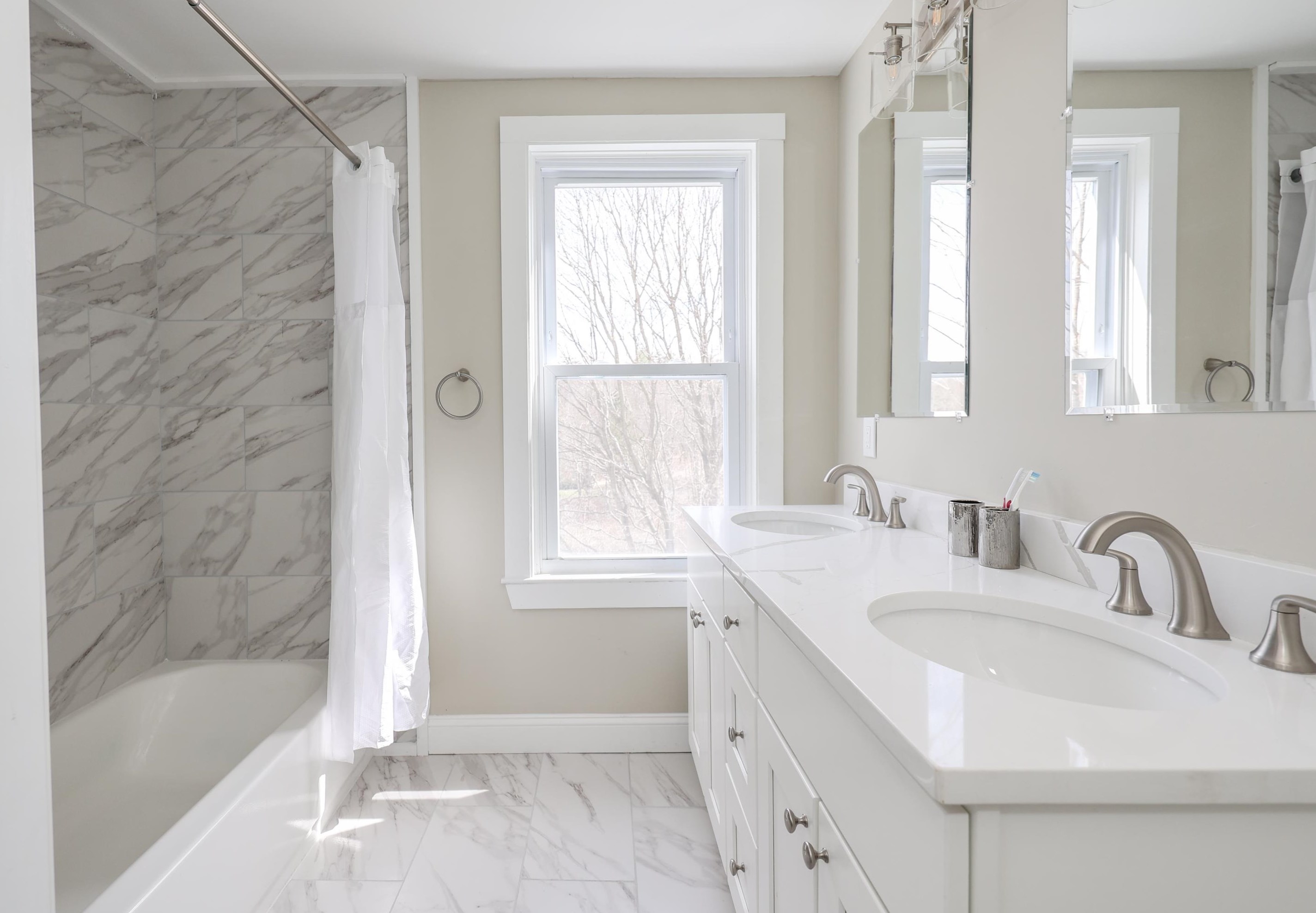 17 Epping St, Raymond NH 03077-2529 exterior