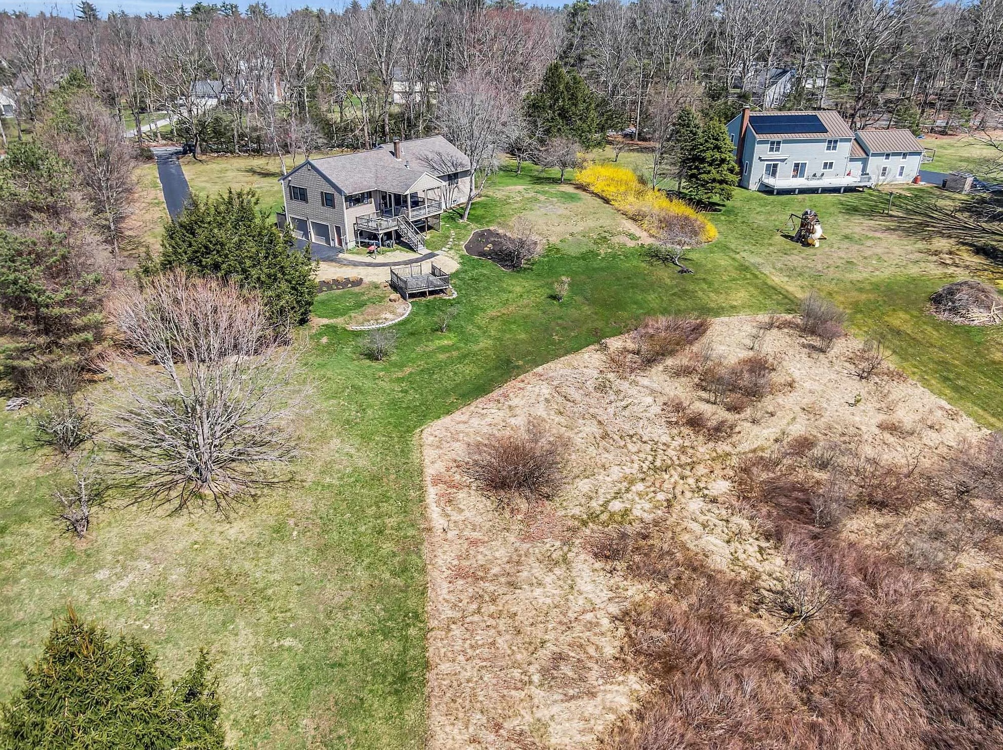 6 Bald Hl Rd, Newmarket NH  03857-2135 exterior