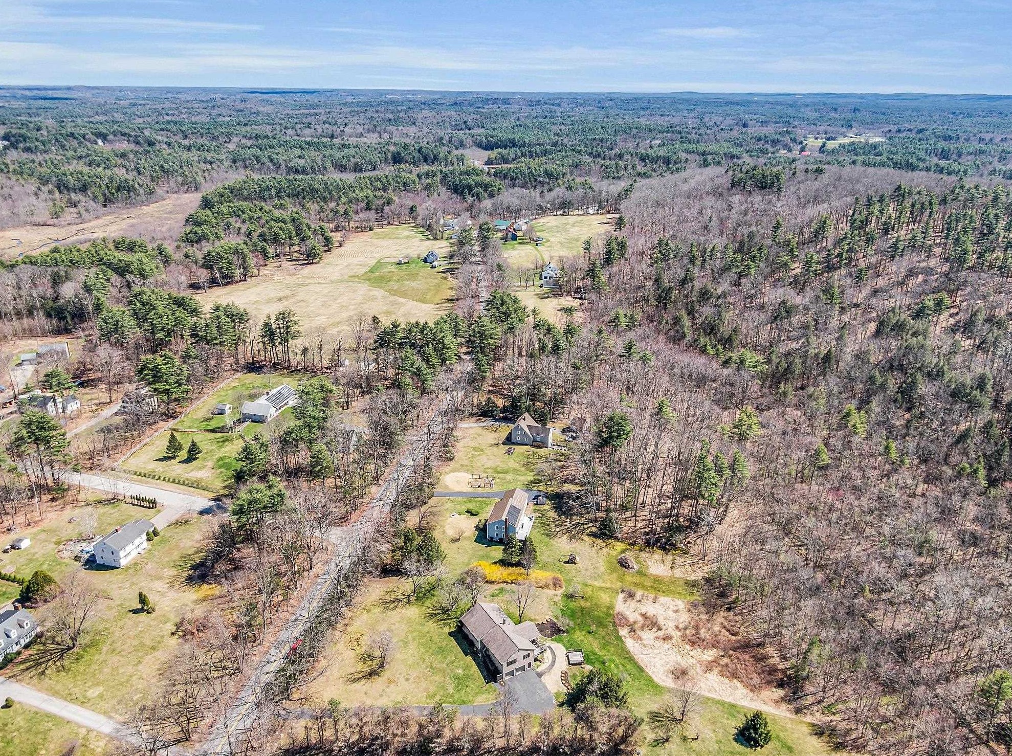 6 Bald Hl Rd, Newmarket NH  03857-2135 exterior