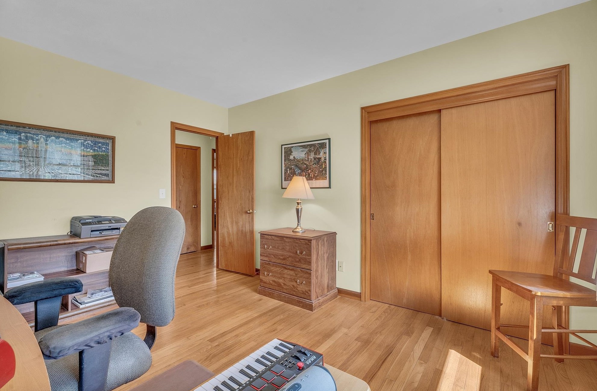 6 Bald Hl Rd, Newmarket NH  03857-2135 exterior