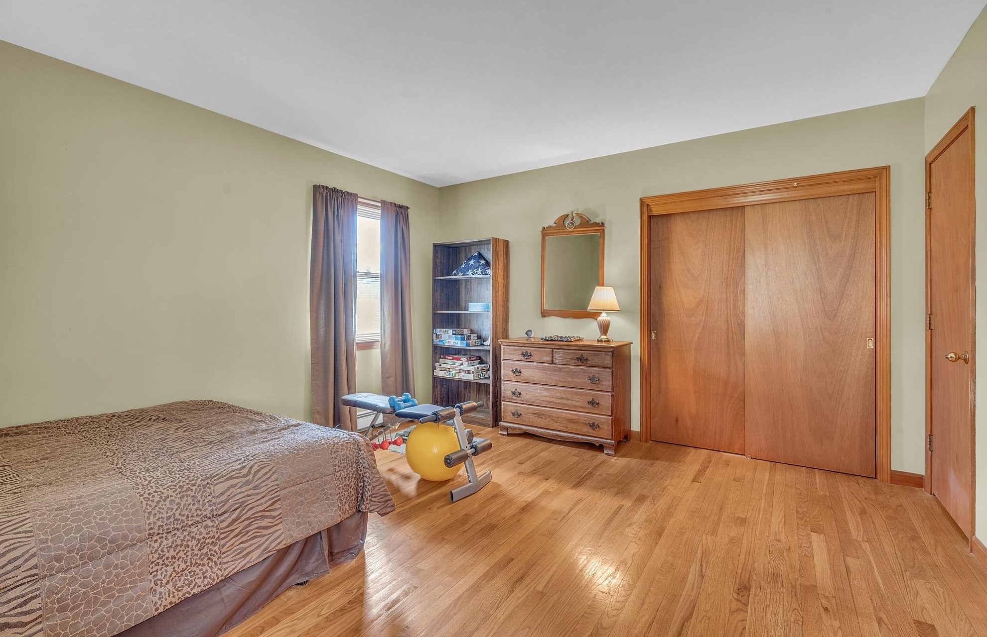 6 Bald Hl Rd, Newmarket NH  03857-2135 exterior