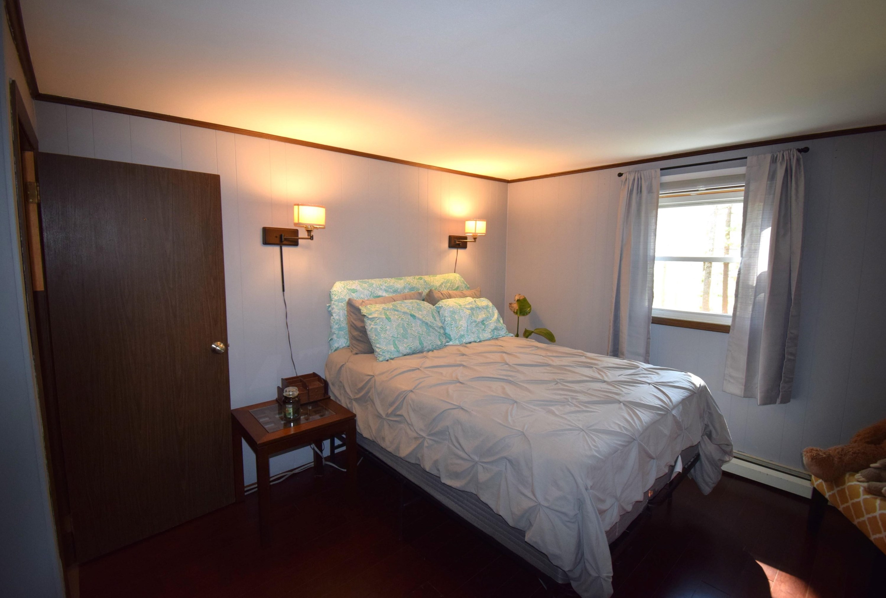 2 Bartlett St, Newton NH  03858-3505 exterior