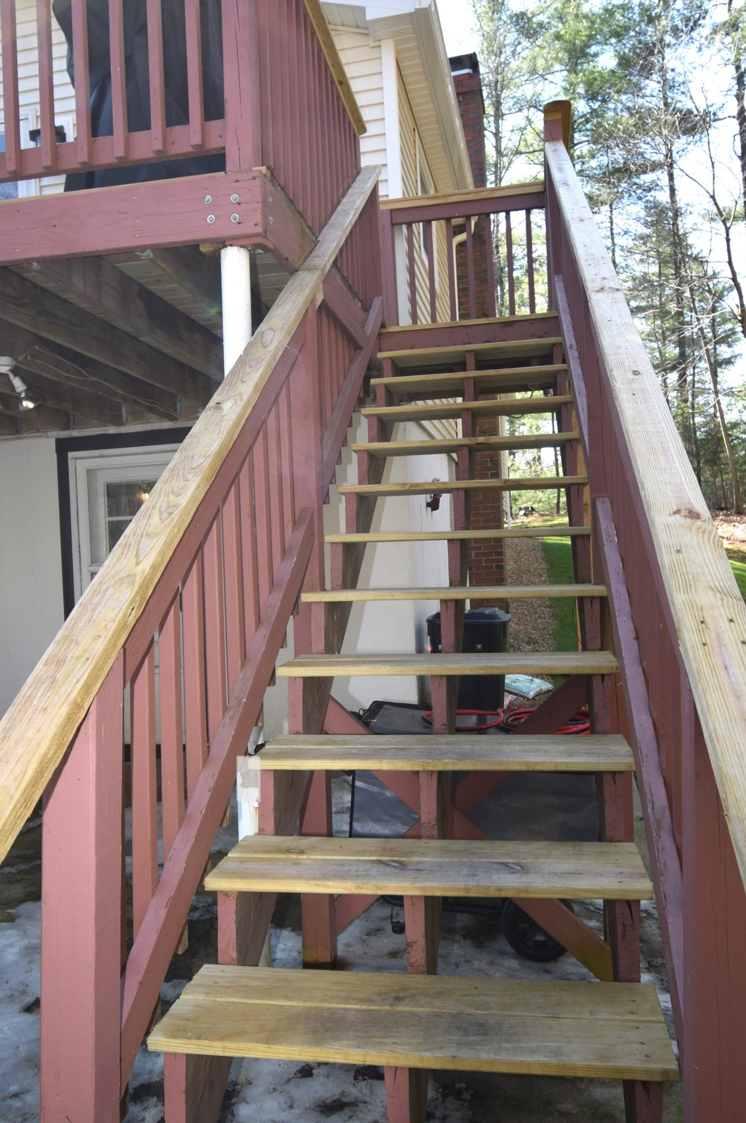 2 Bartlett St, Newton NH  03858-3505 exterior