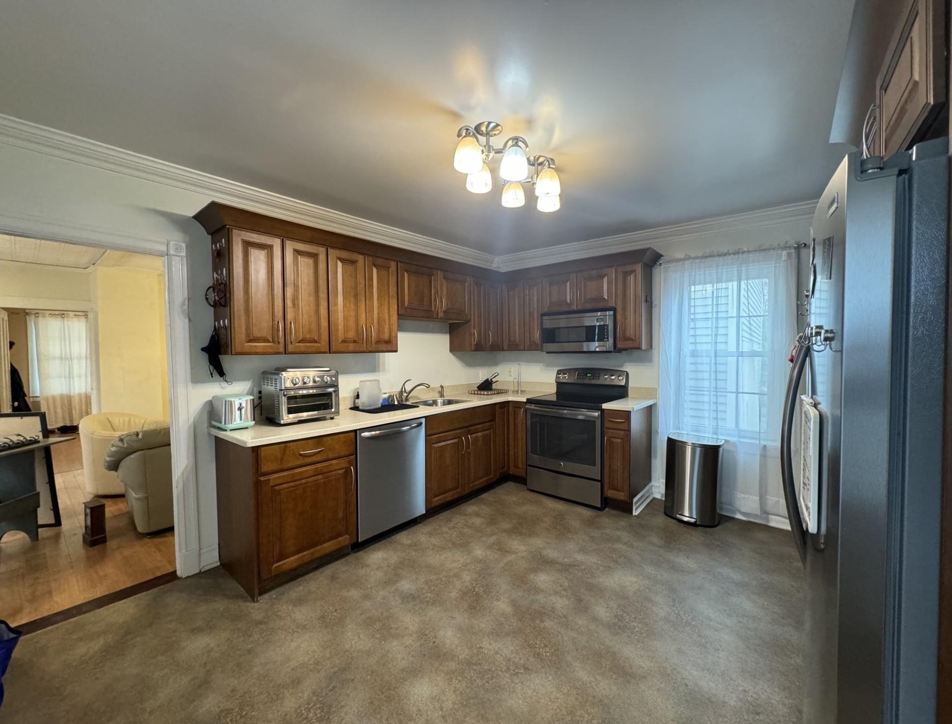 4 Mystic Pl, Keene NH  03431-3033 exterior
