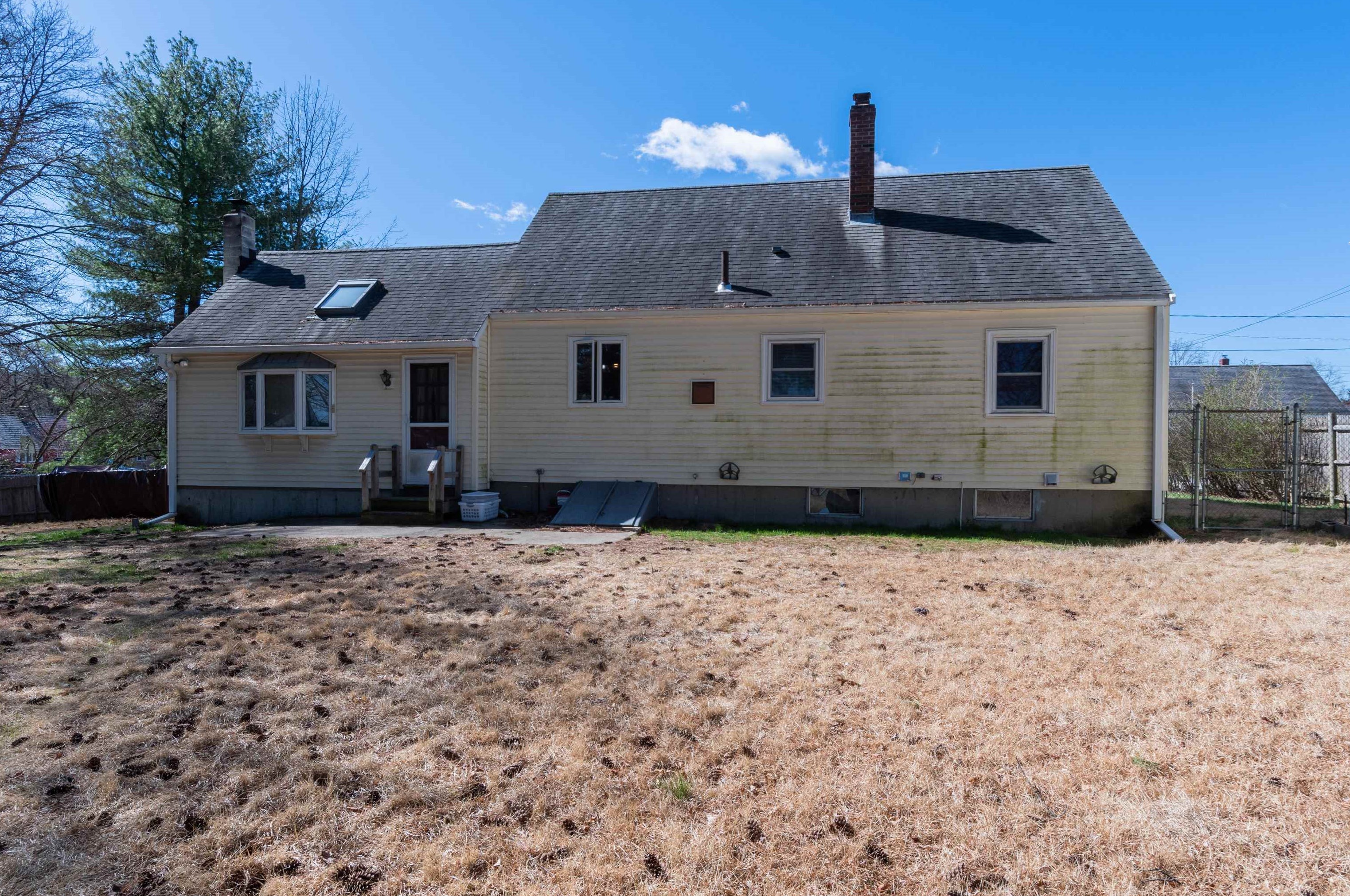 6 James St, Nashua NH  exterior